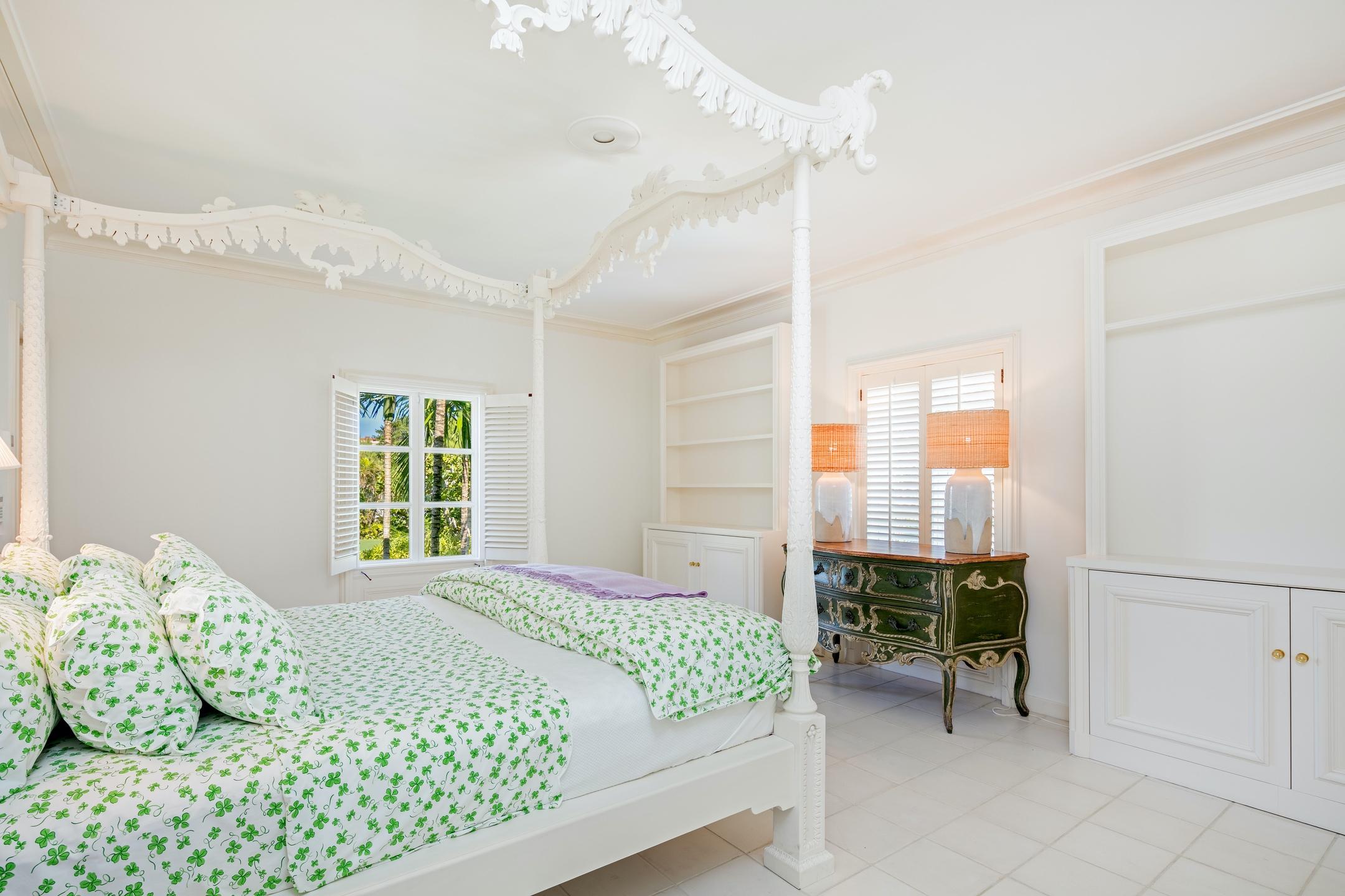 Tropic Isle - Residential