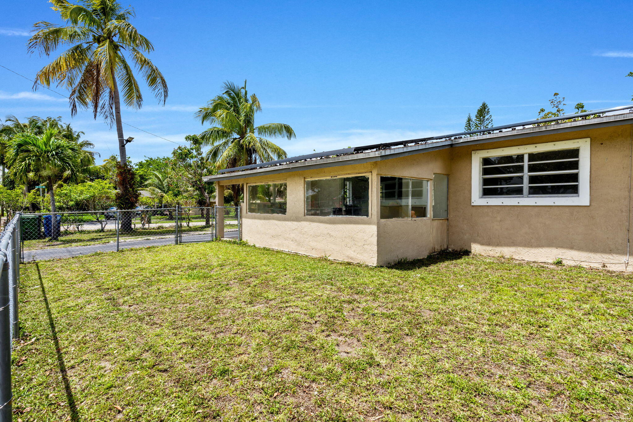 PARK PLAZA - Residential