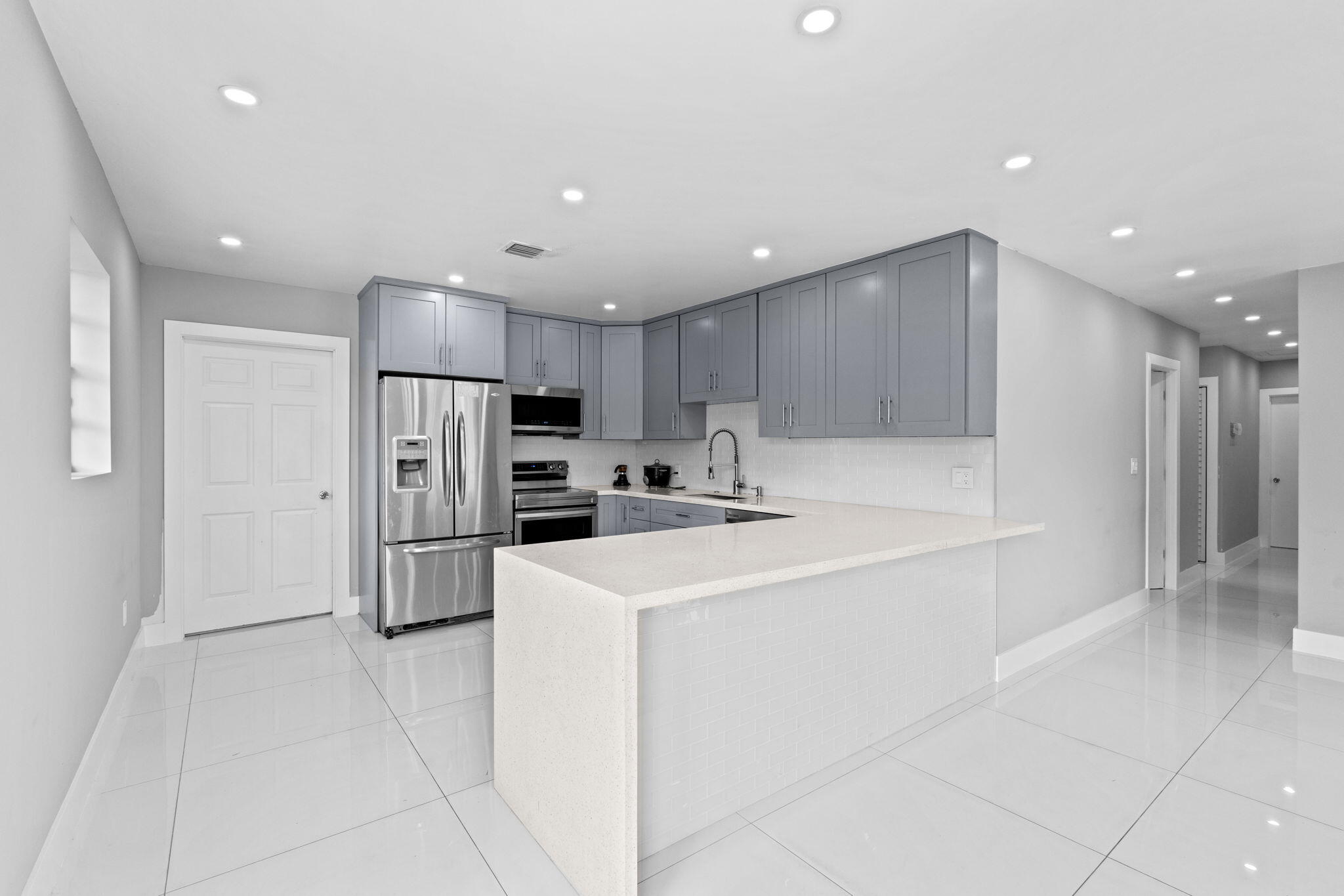 PARK PLAZA - Residential