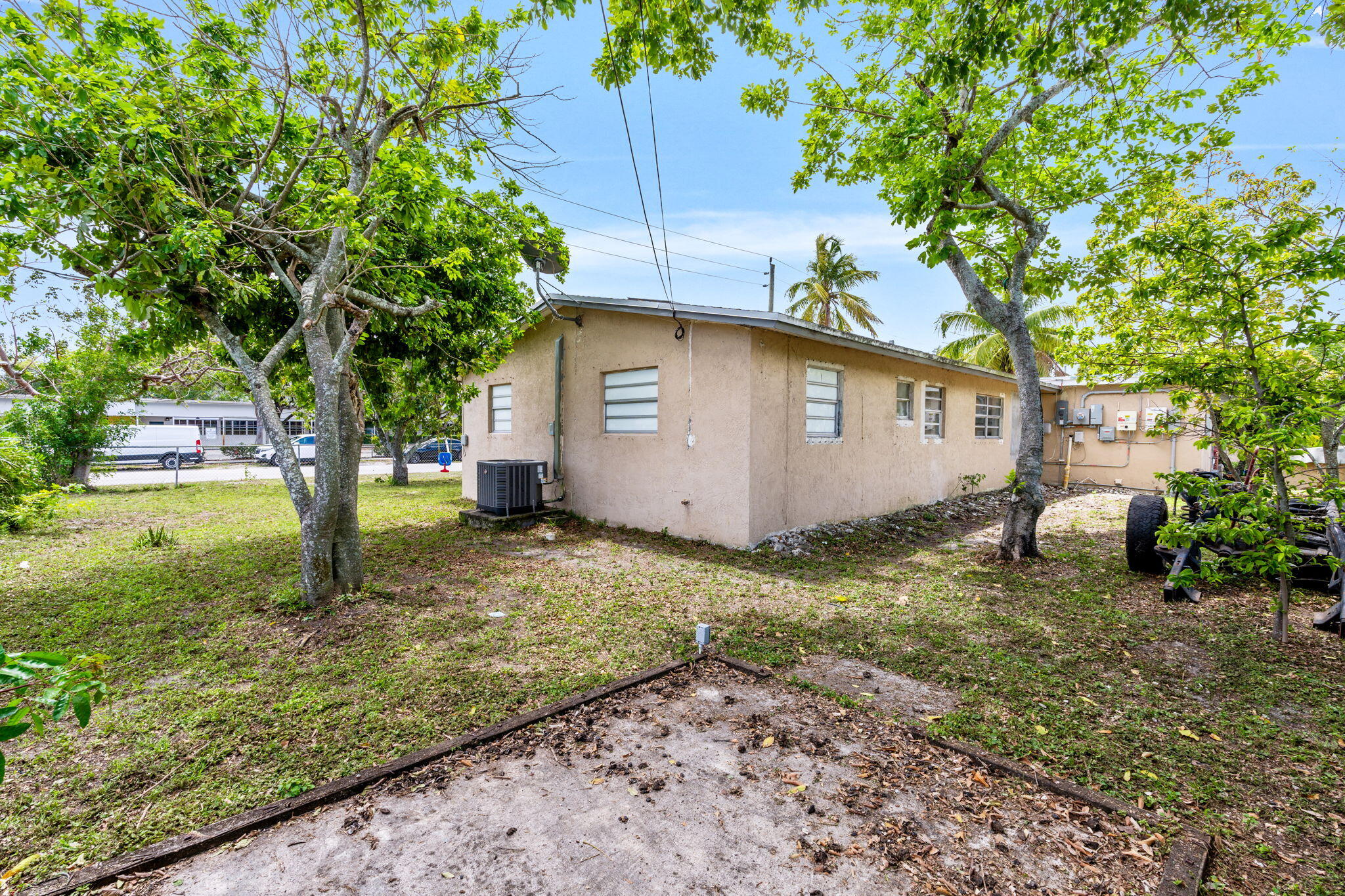 PARK PLAZA - Residential