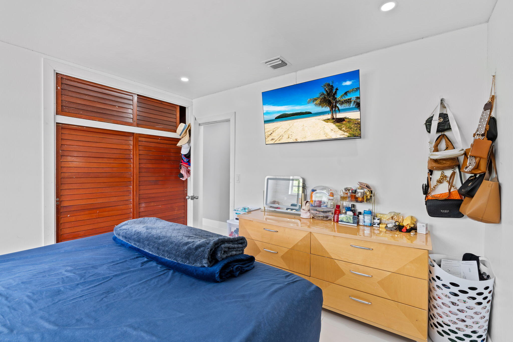 PARK PLAZA - Residential