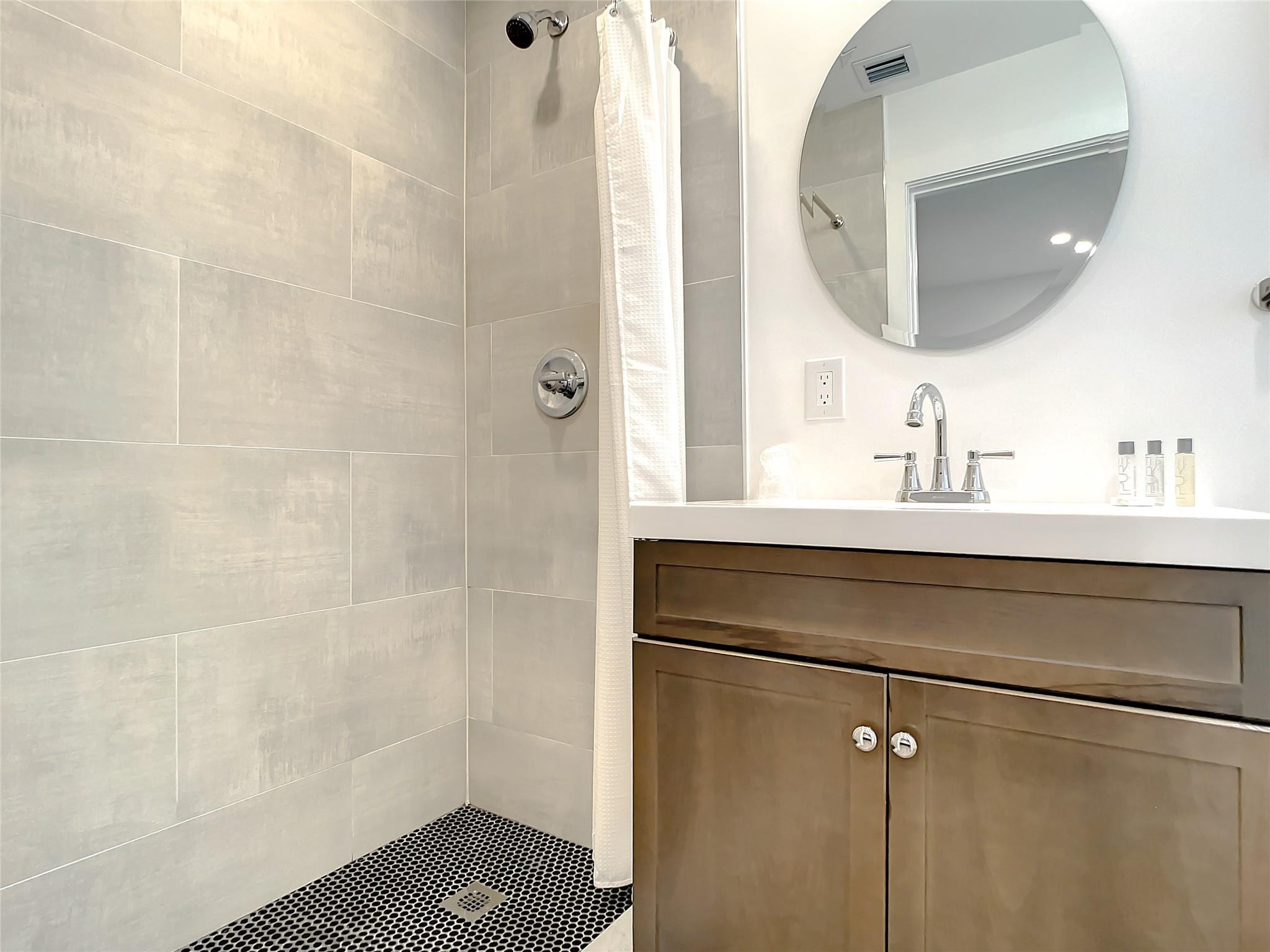 Coral Ridge Country Club Es - Residential Lease