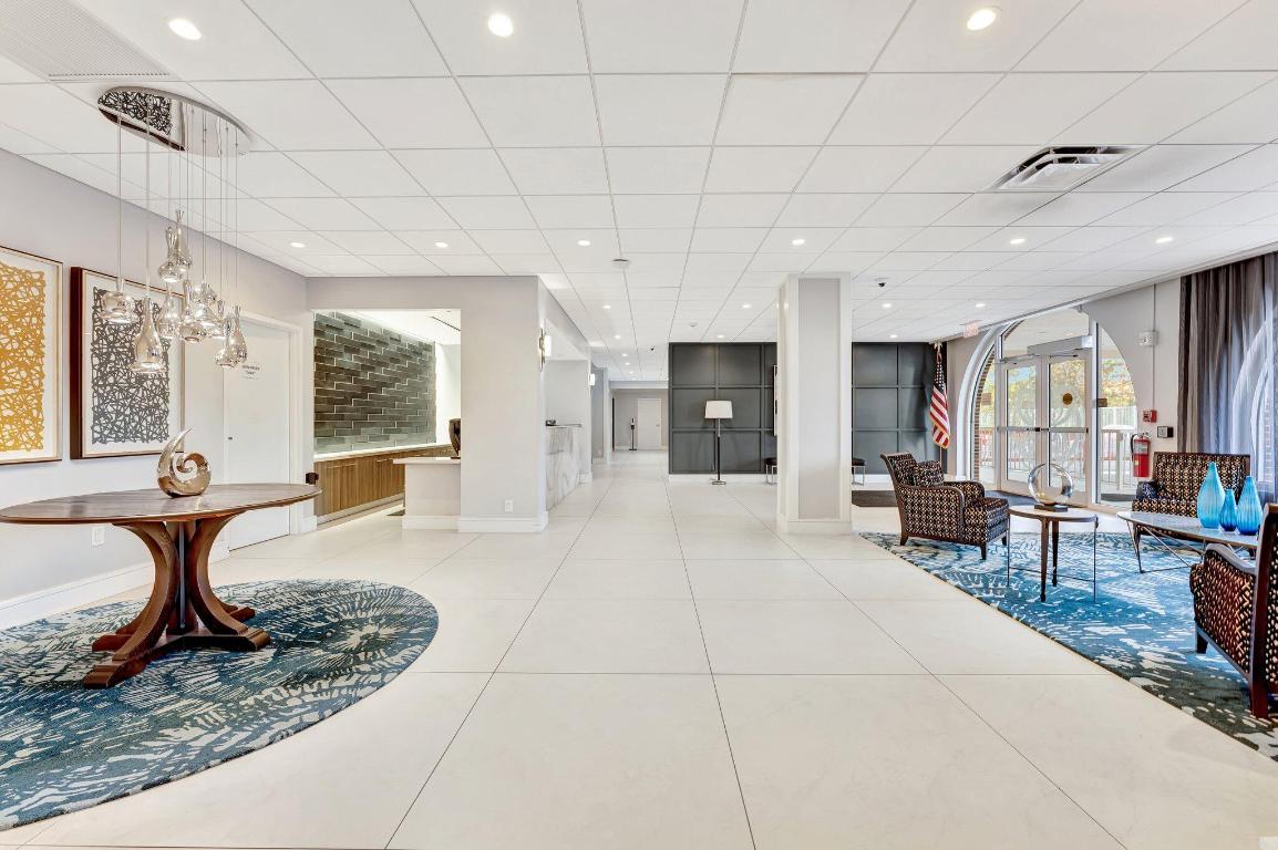 CLOISTER DEL MAR CONDO - Residential