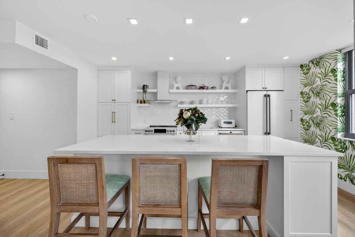 CLOISTER DEL MAR CONDO - Residential