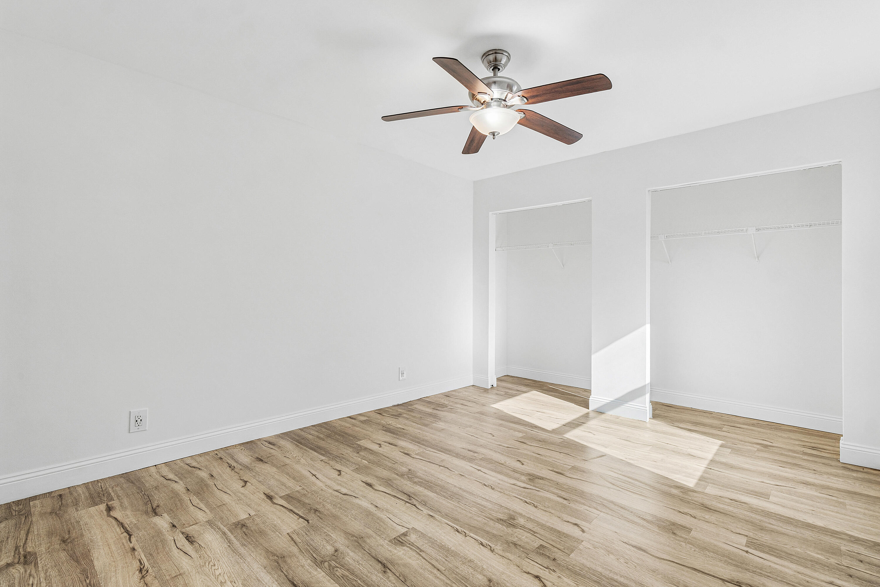 COURTYARDS AT BOCA I - Residential Lease