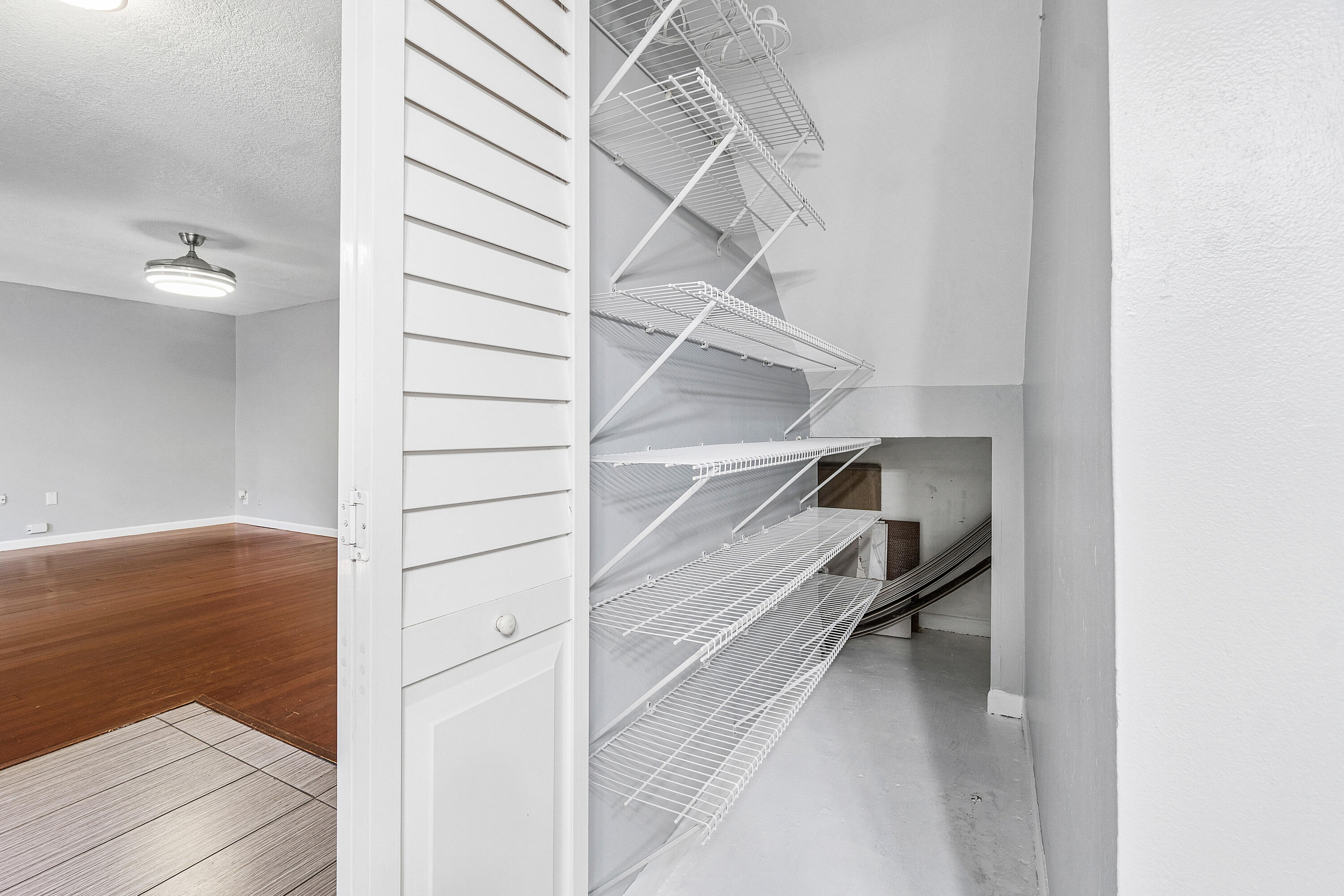 COURTYARDS AT BOCA I - Residential Lease