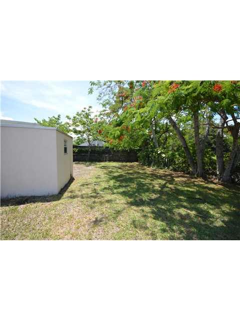 GRAMERCY PARK UNIT 1 - Residential Lease