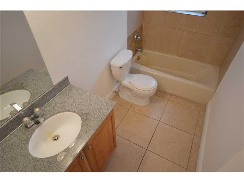 GRAMERCY PARK UNIT 1 - Residential Lease