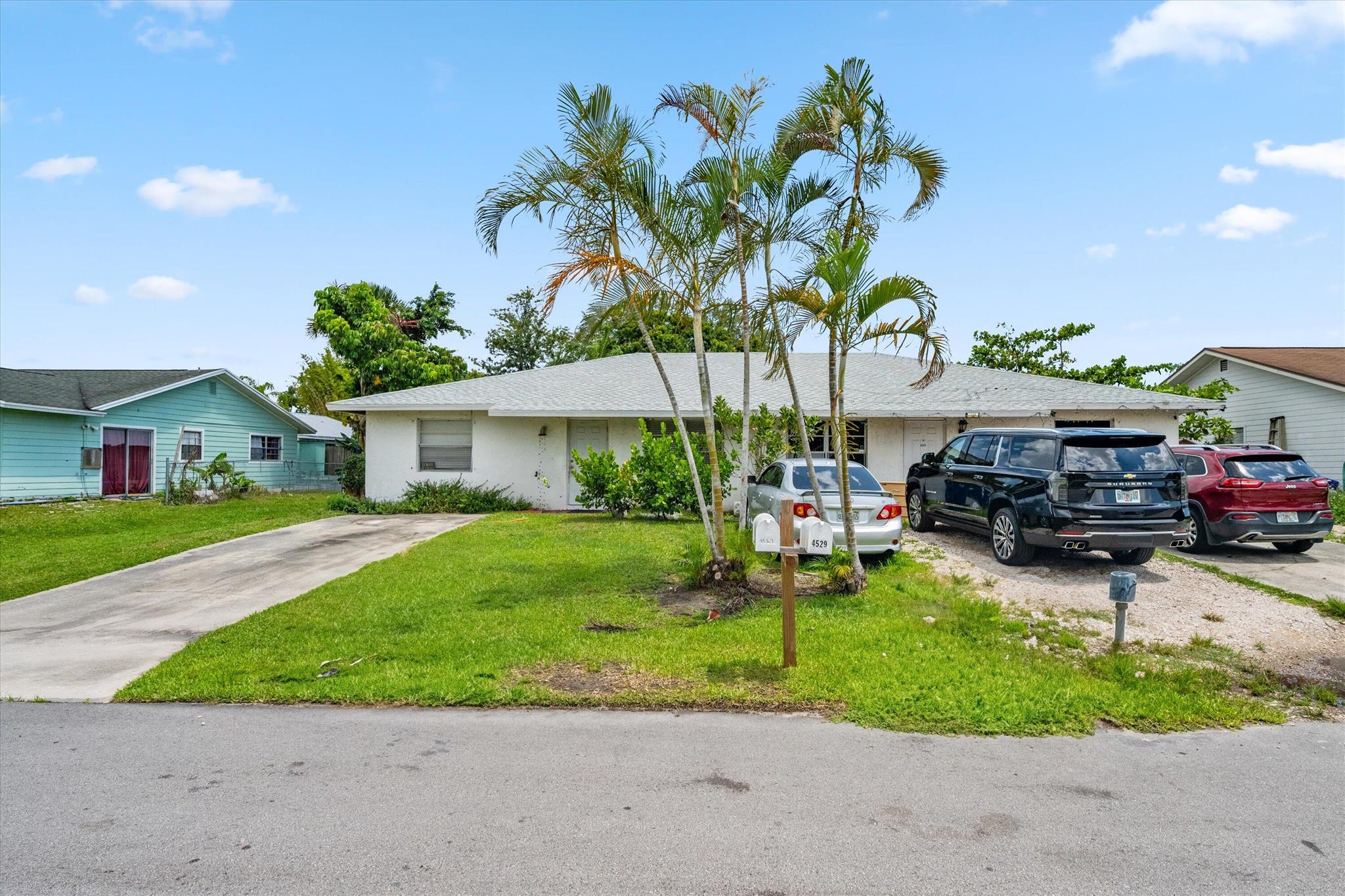 4527 SE Salvatori Road