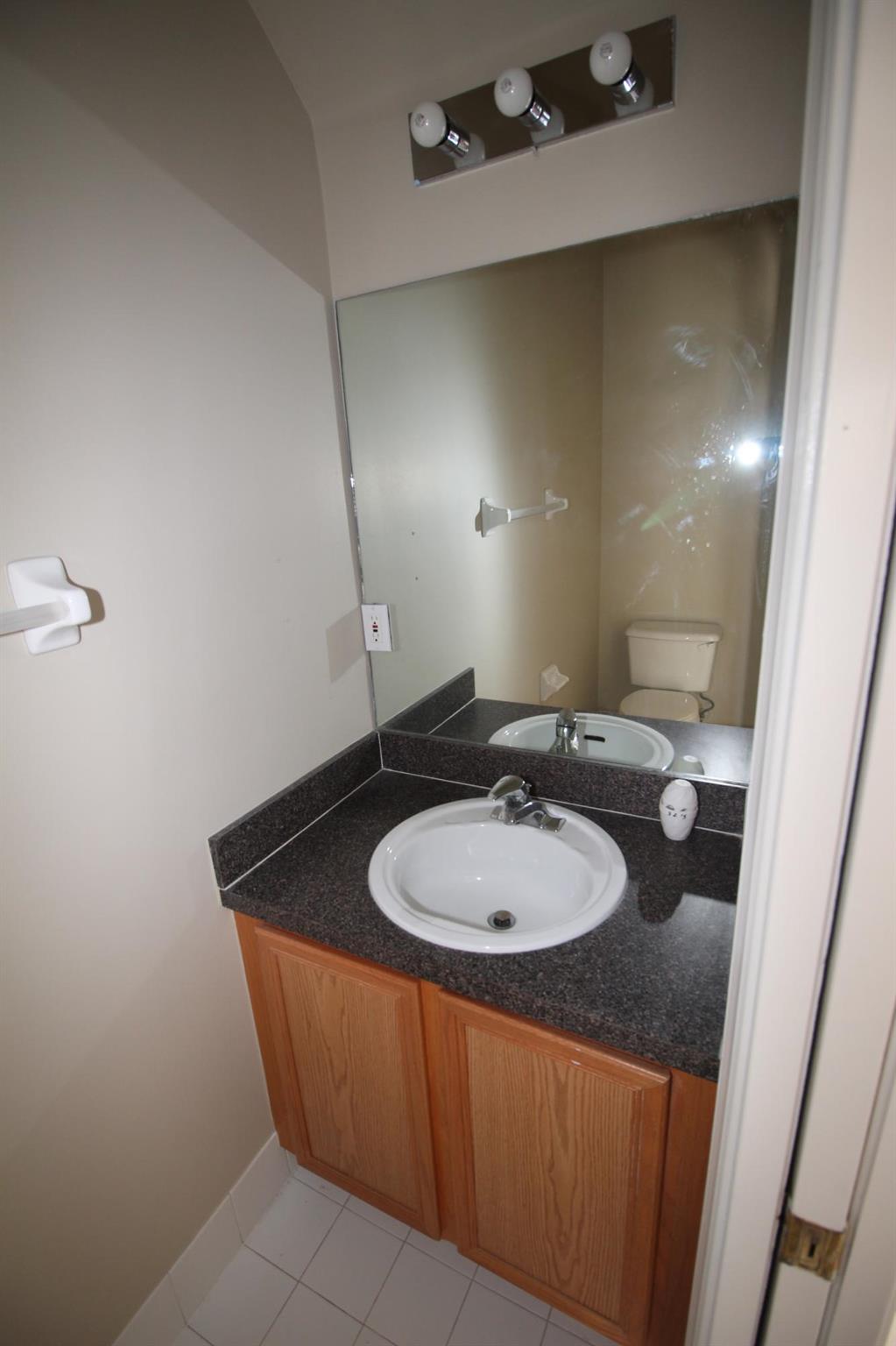 PALMBROOKE TOWNHOMES - Residential Lease