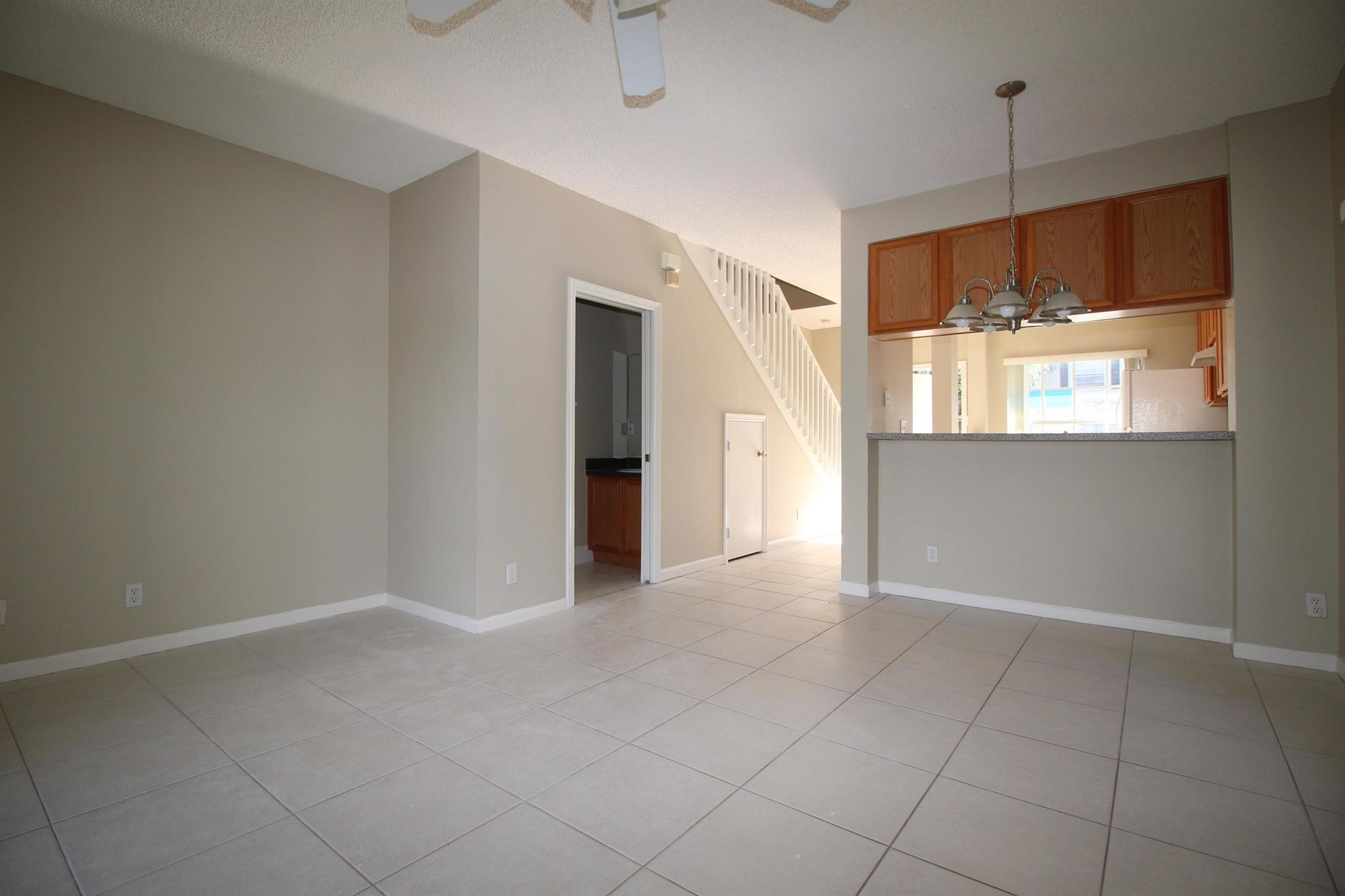 PALMBROOKE TOWNHOMES - Residential Lease