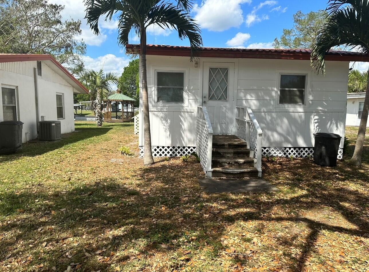 Anglers Villa - Residential Lease