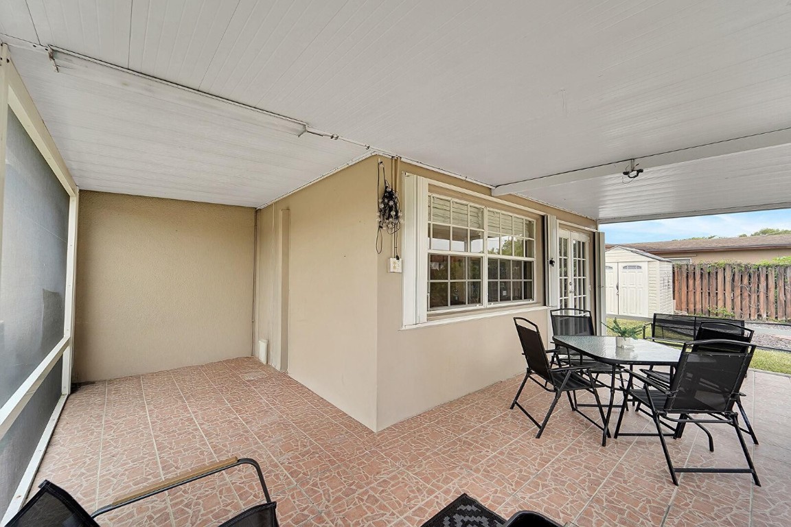 Sunrise Golf Village Sec - Residential