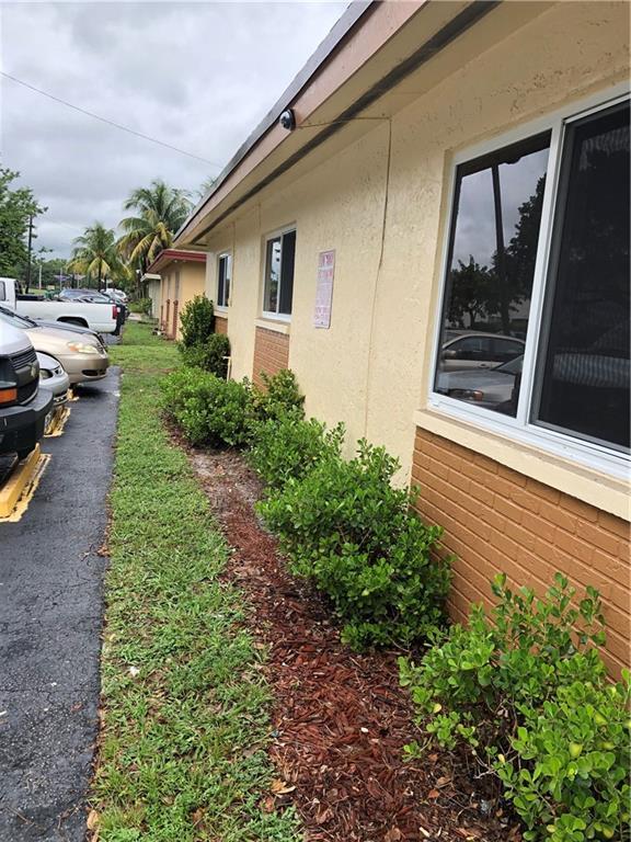 SUNSHINE VILLAS FIRST ADD - Residential Lease