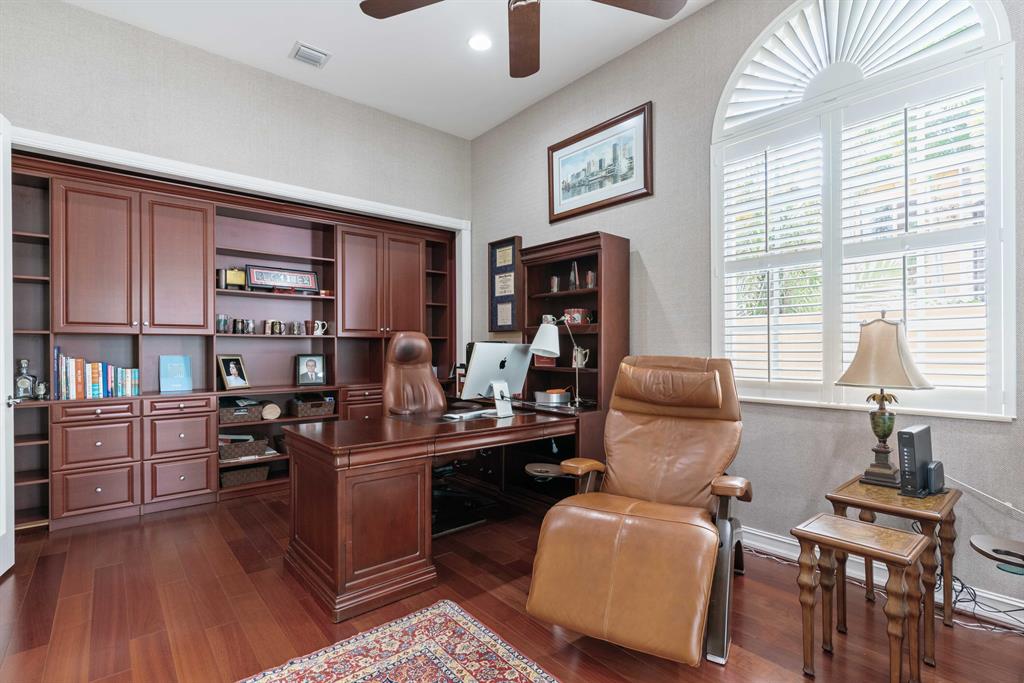 Valencia - Residential