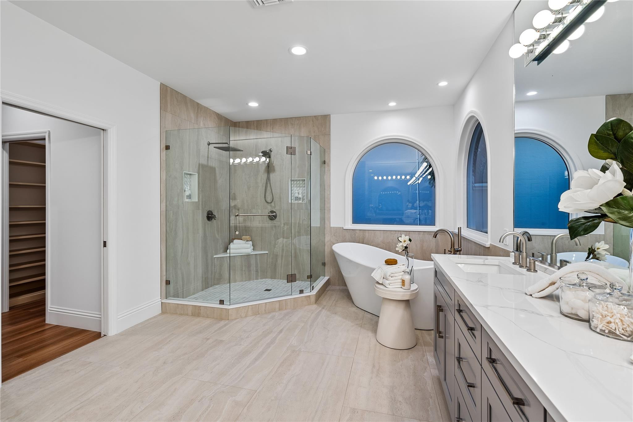 LIGHTHOUSE POINT 6TH SEC - Residential