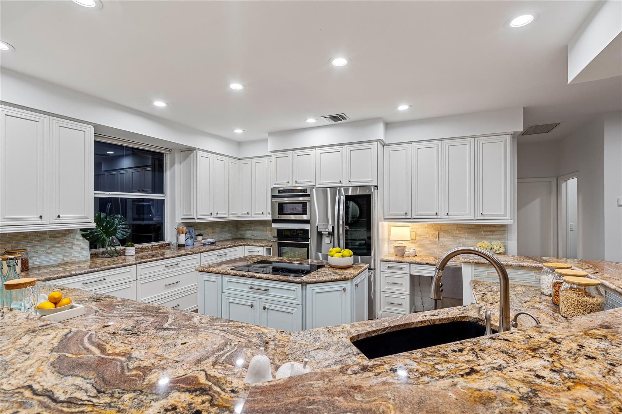 LIGHTHOUSE POINT 6TH SEC - Residential