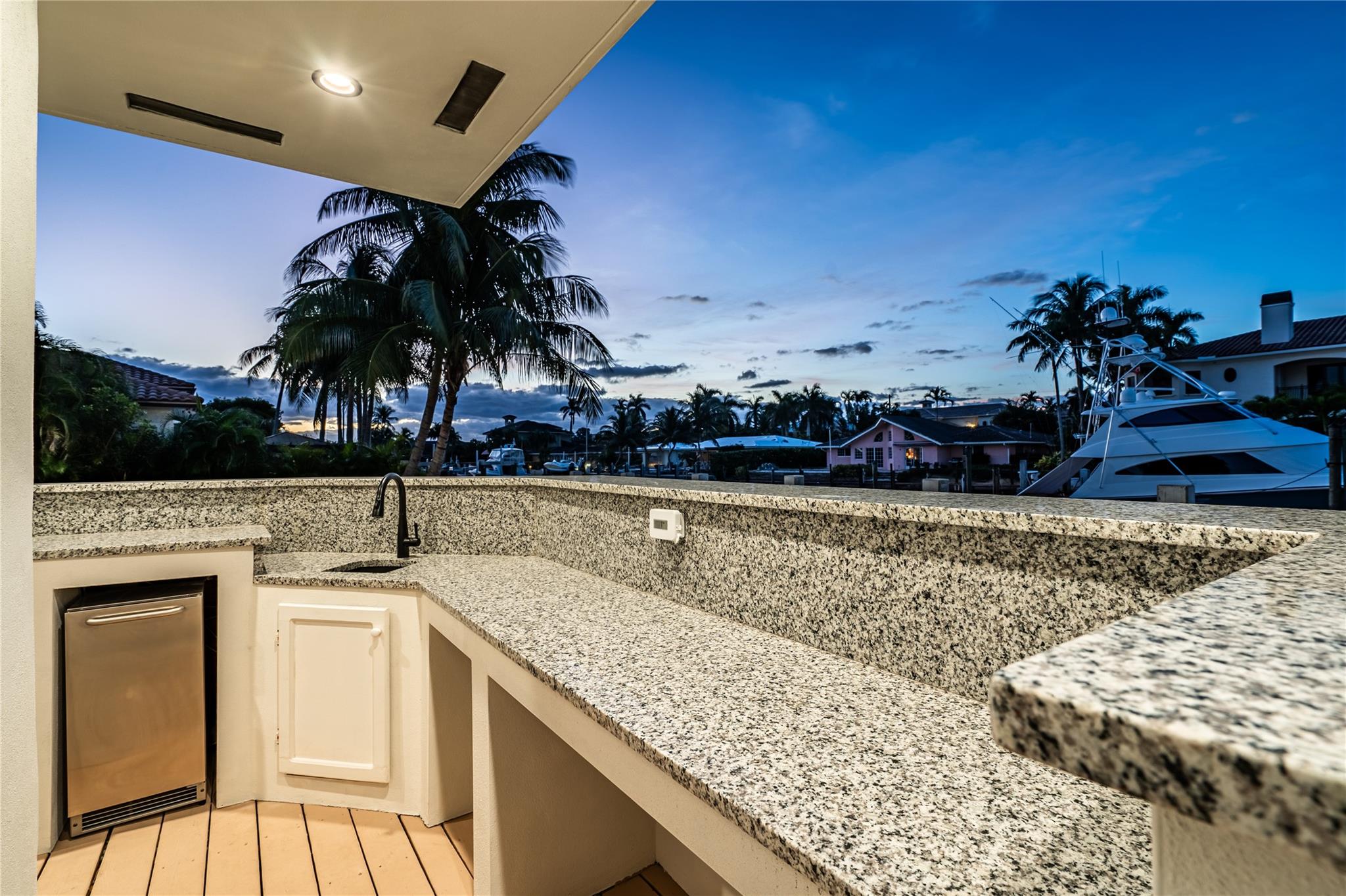 LIGHTHOUSE POINT 6TH SEC - Residential