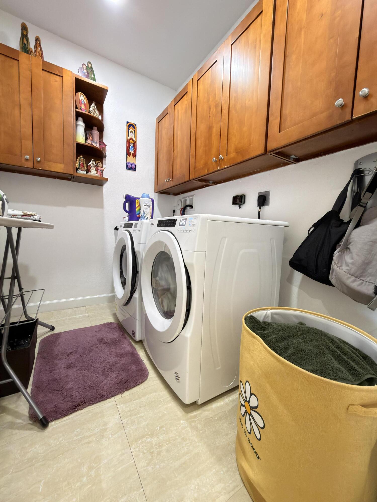 RESERVE AT DORAL EAST - Residential Lease