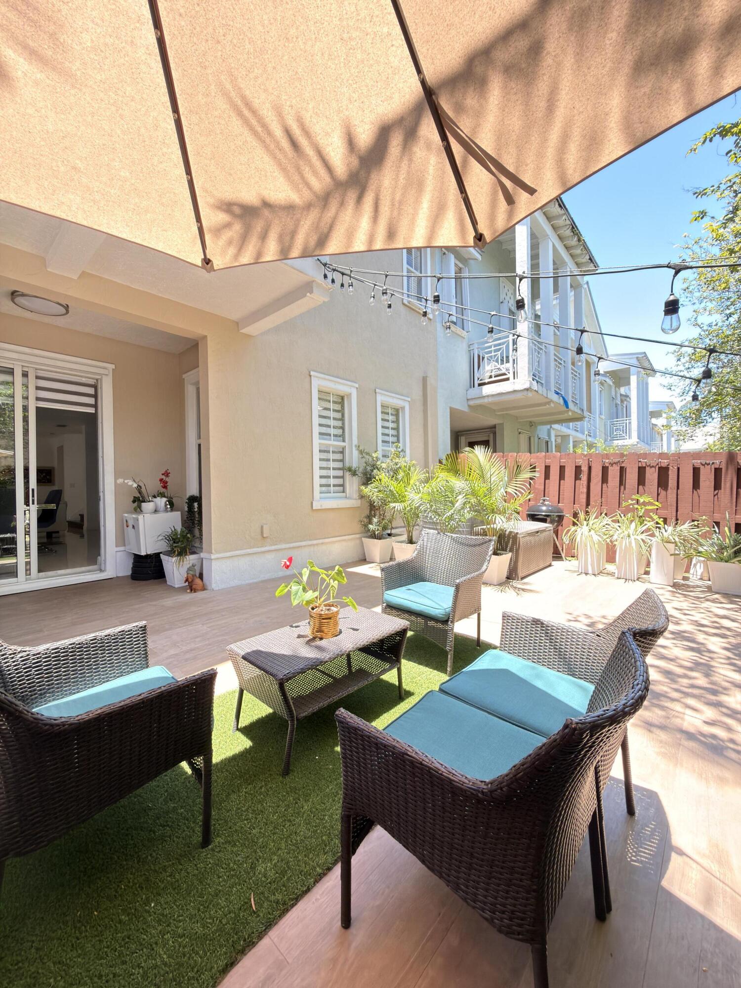 RESERVE AT DORAL EAST - Residential Lease