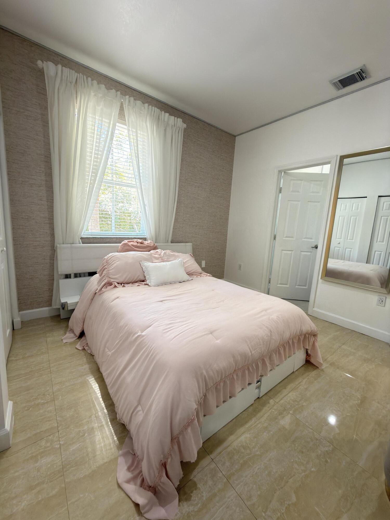 RESERVE AT DORAL EAST - Residential Lease