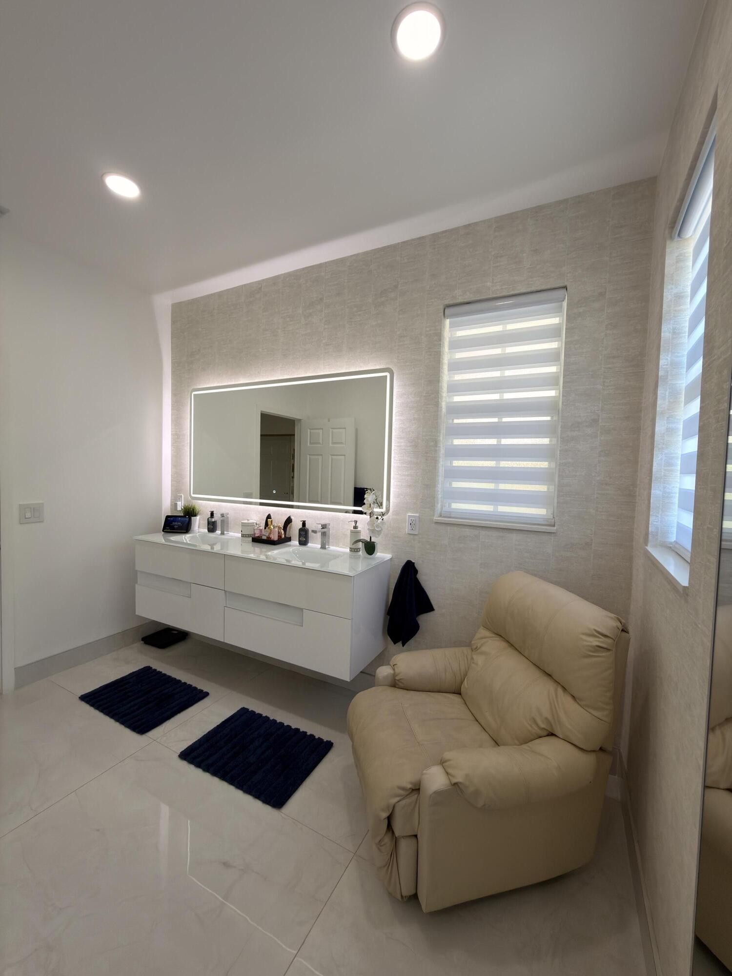 RESERVE AT DORAL EAST - Residential Lease