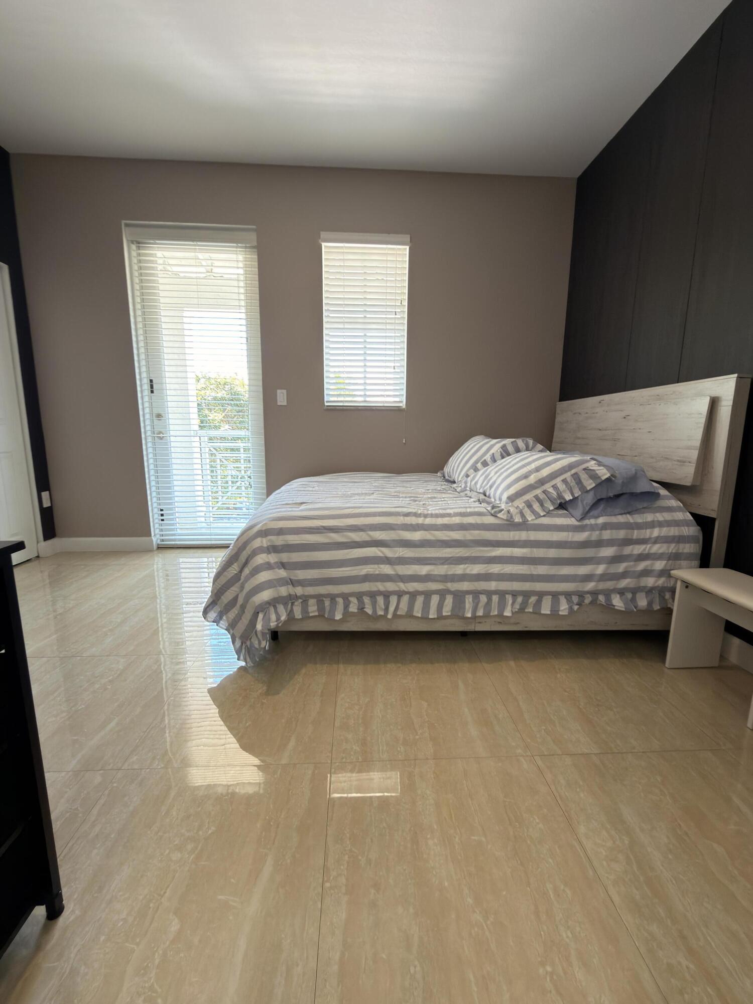 RESERVE AT DORAL EAST - Residential Lease