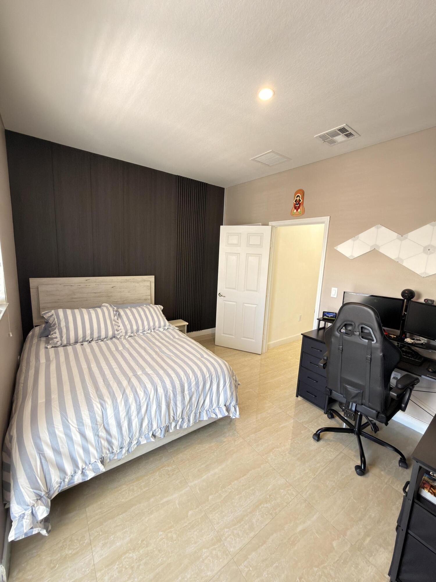 RESERVE AT DORAL EAST - Residential Lease