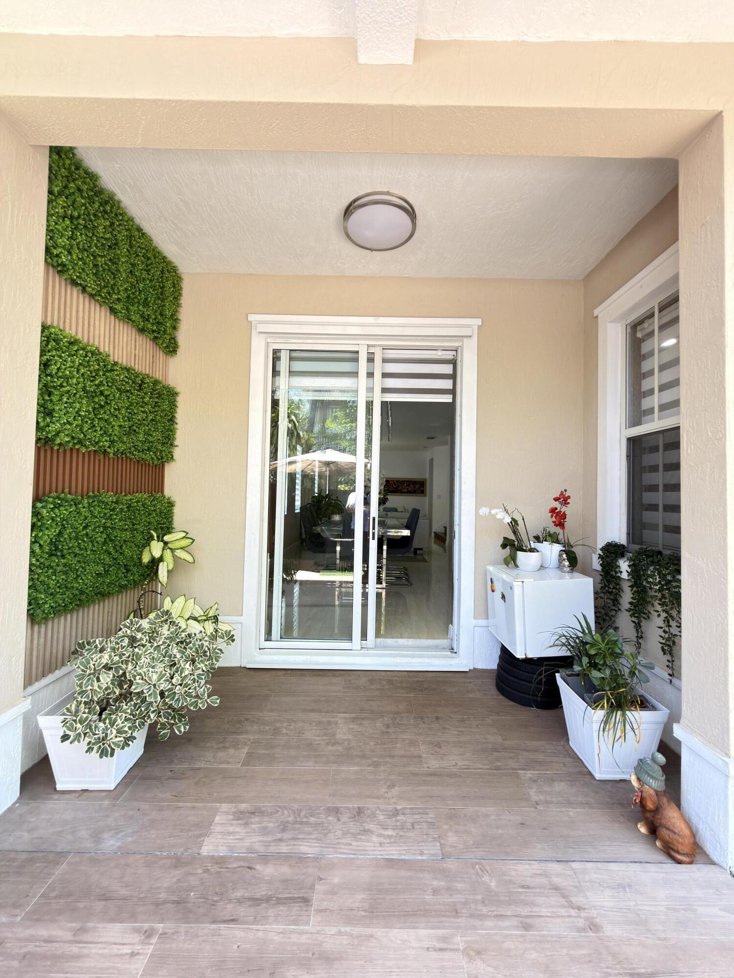 RESERVE AT DORAL EAST - Residential Lease