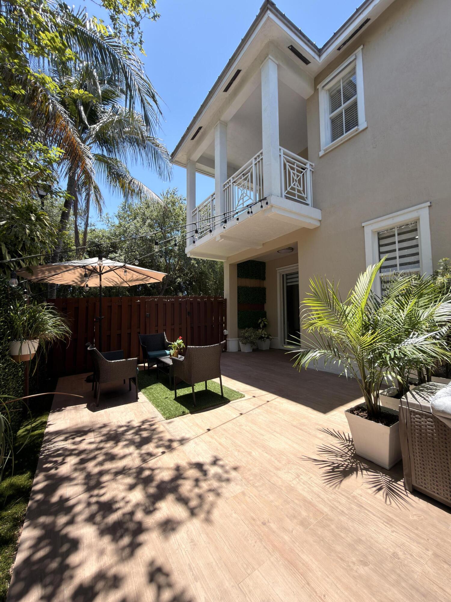 RESERVE AT DORAL EAST - Residential Lease