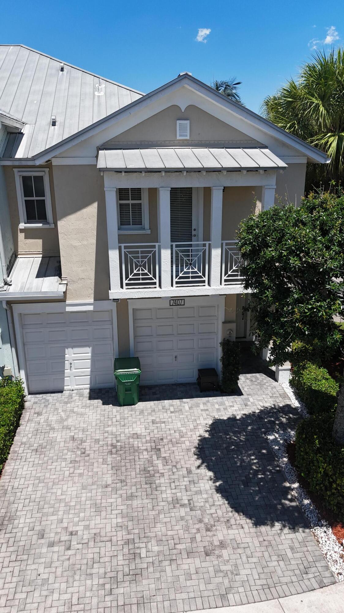 RESERVE AT DORAL EAST - Residential Lease