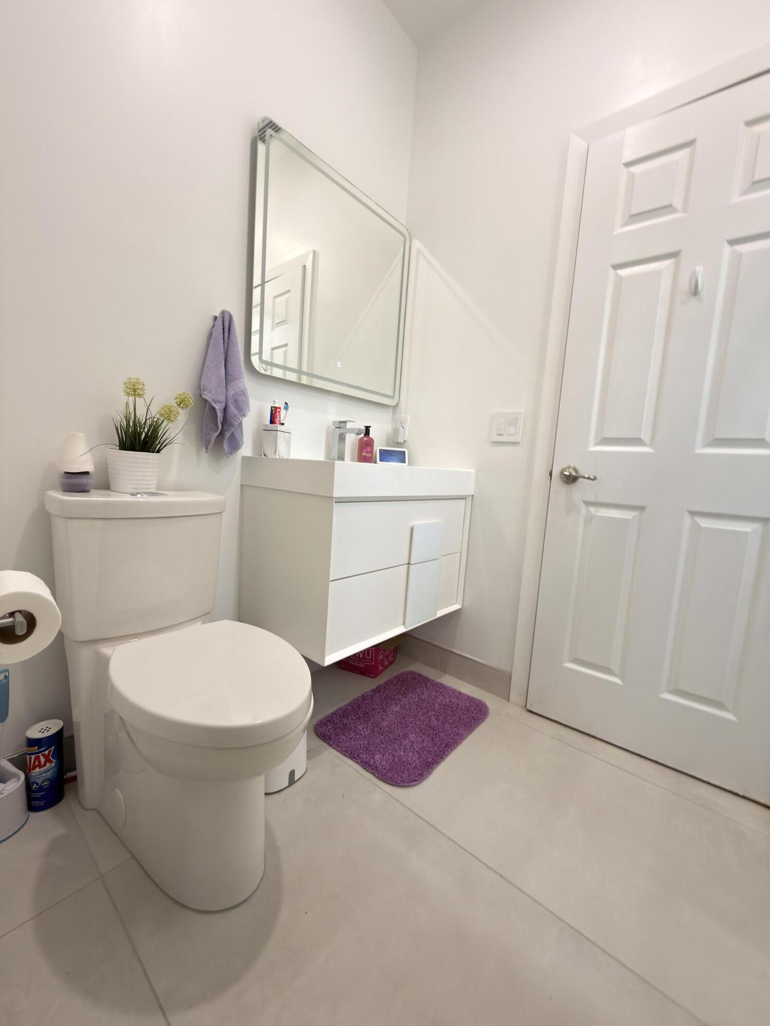 RESERVE AT DORAL EAST - Residential Lease