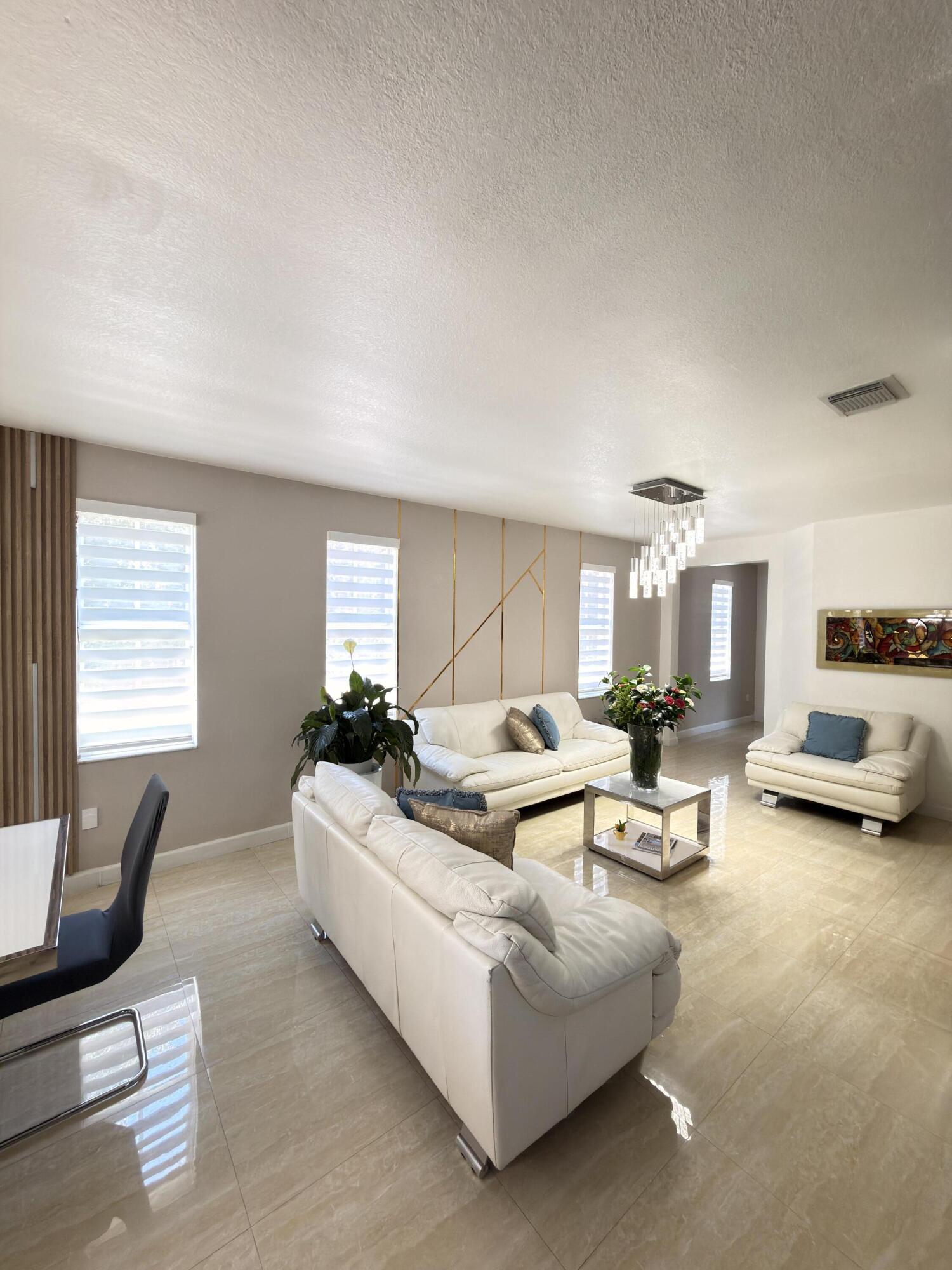 RESERVE AT DORAL EAST - Residential Lease