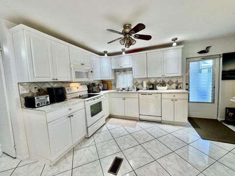 8341 Chisum Trail Boca Raton FL 33433