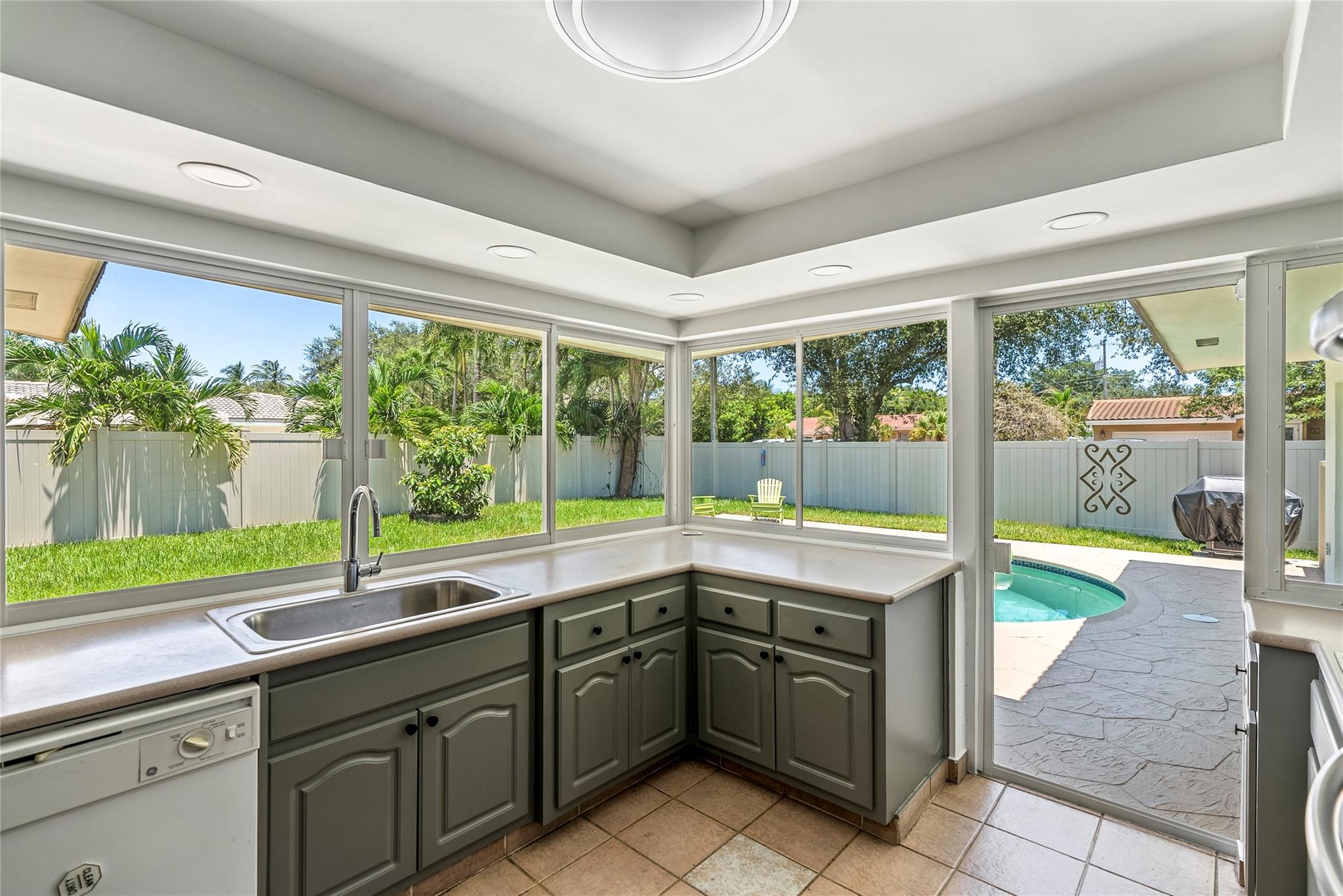 Imperial Point 1 Sec 53-4 - Residential Lease