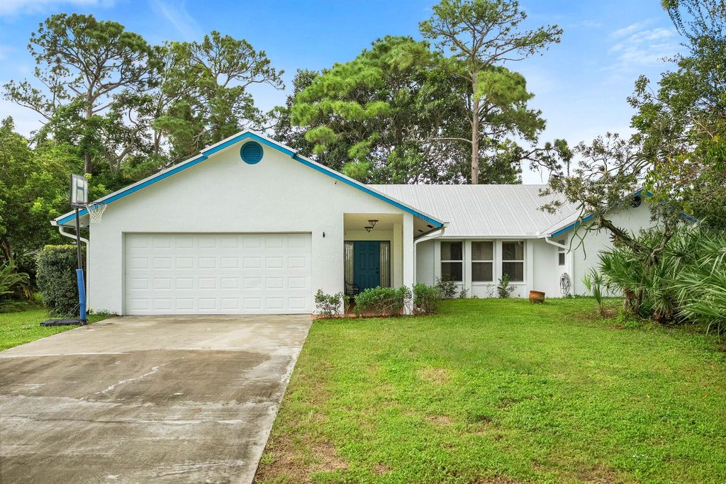 Photo of 8776 SE May Terrace, Hobe Sound, FL 33455 (MLS # R11131909)