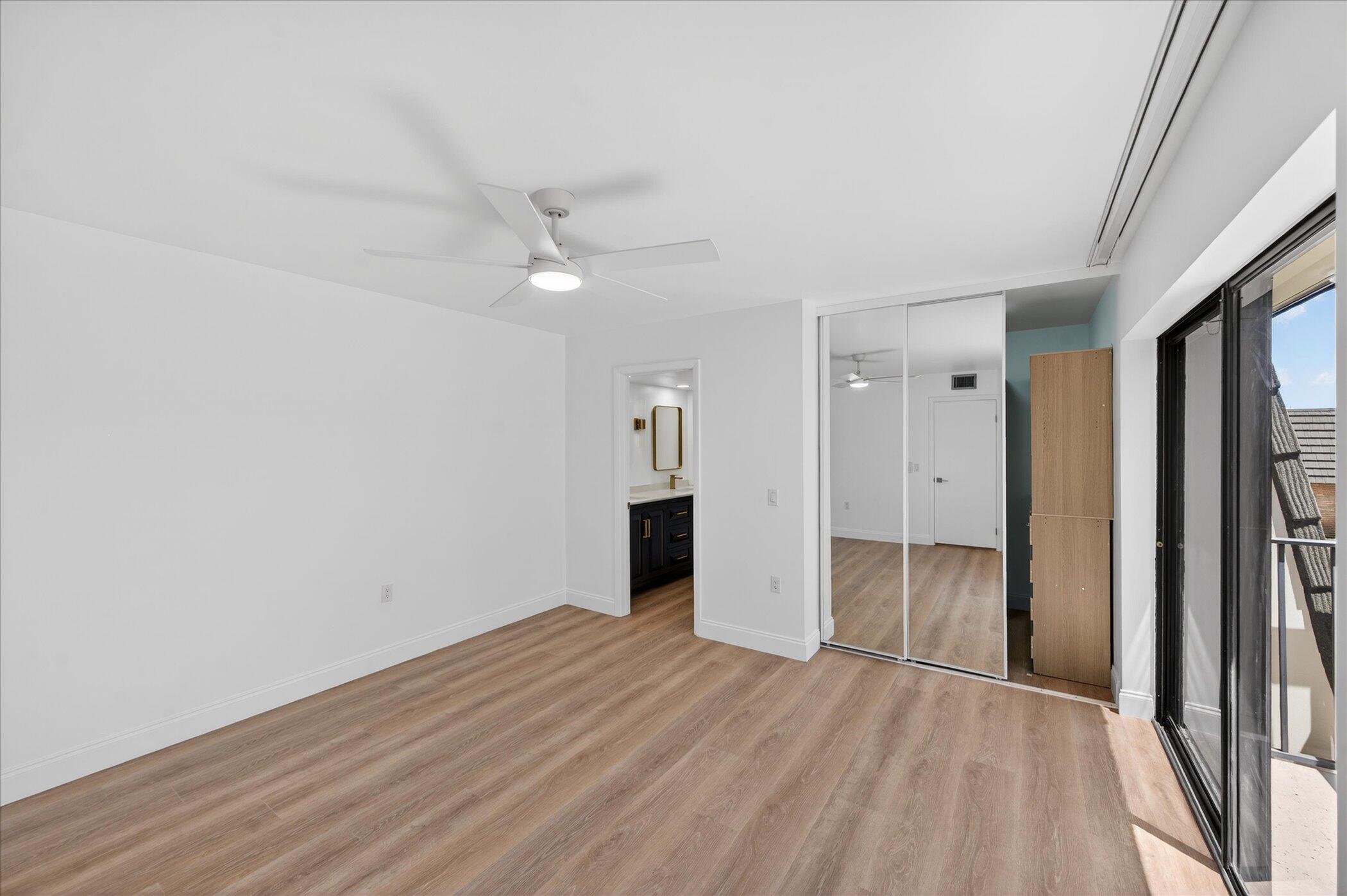 VILLAGE OF SANDALWOOD LAKES 1 - Residential