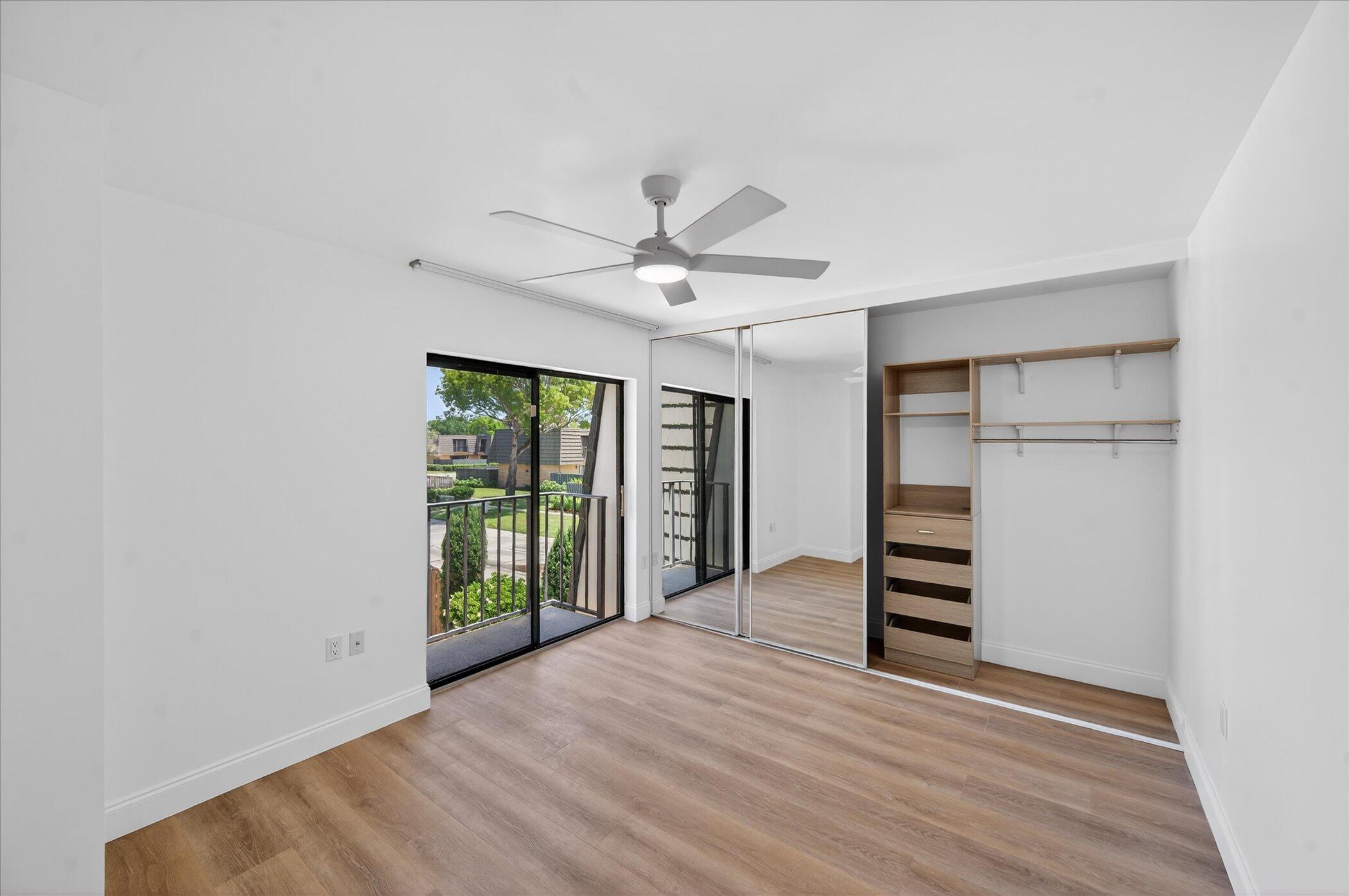 VILLAGE OF SANDALWOOD LAKES 1 - Residential