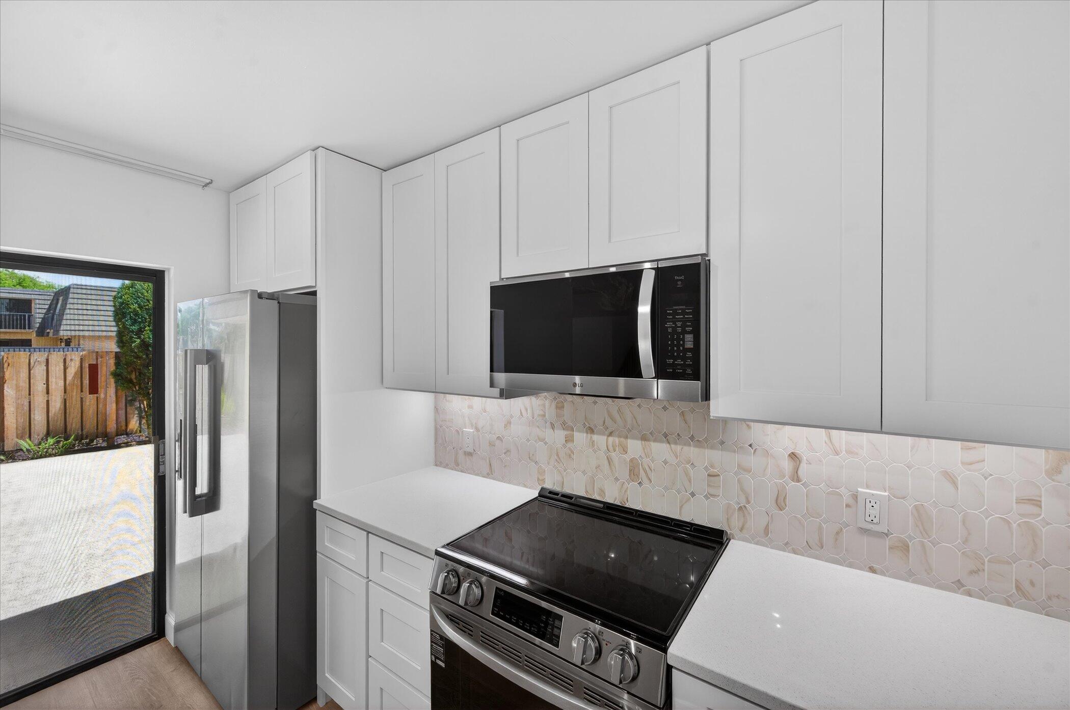 VILLAGE OF SANDALWOOD LAKES 1 - Residential