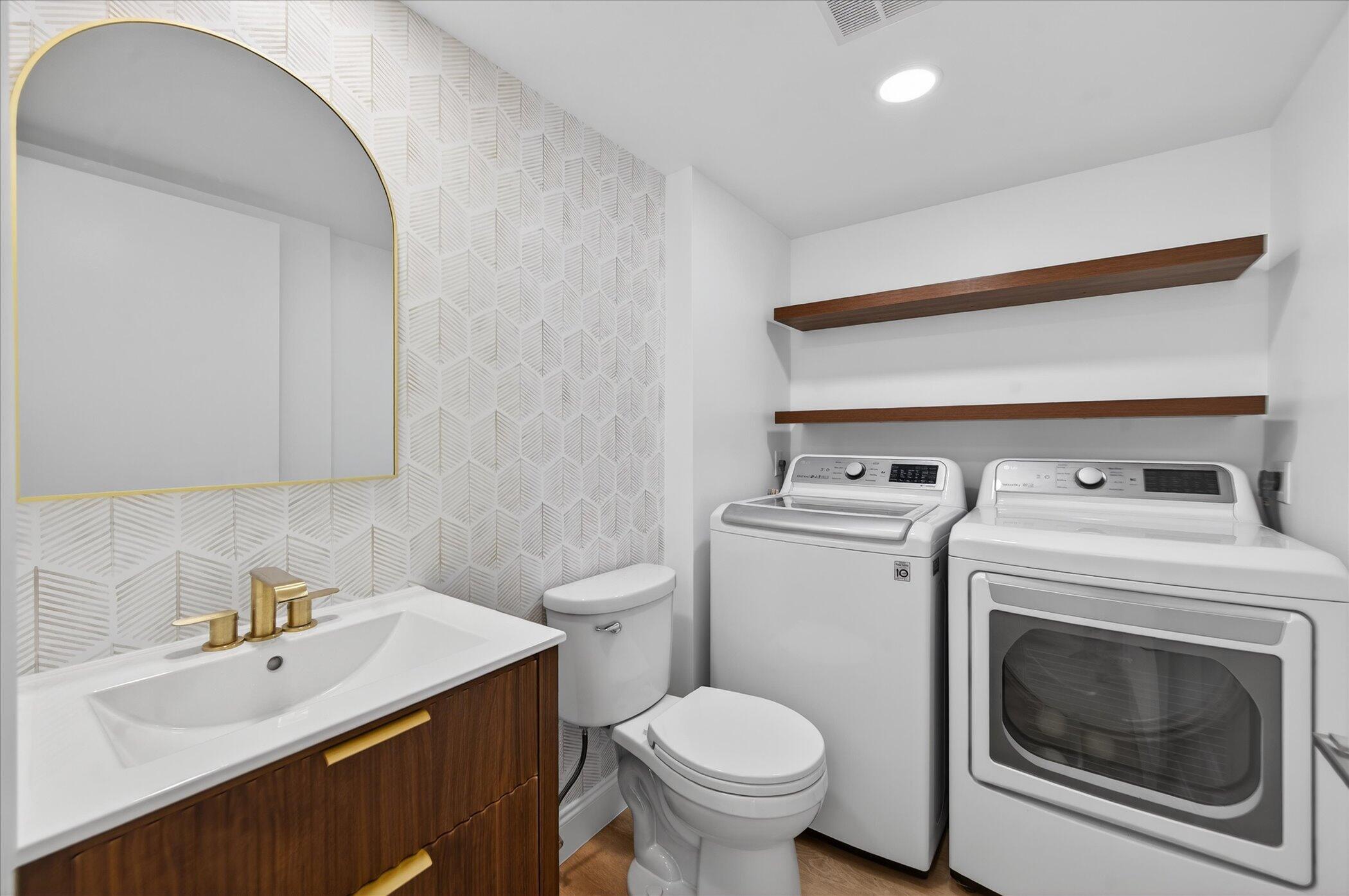 VILLAGE OF SANDALWOOD LAKES 1 - Residential