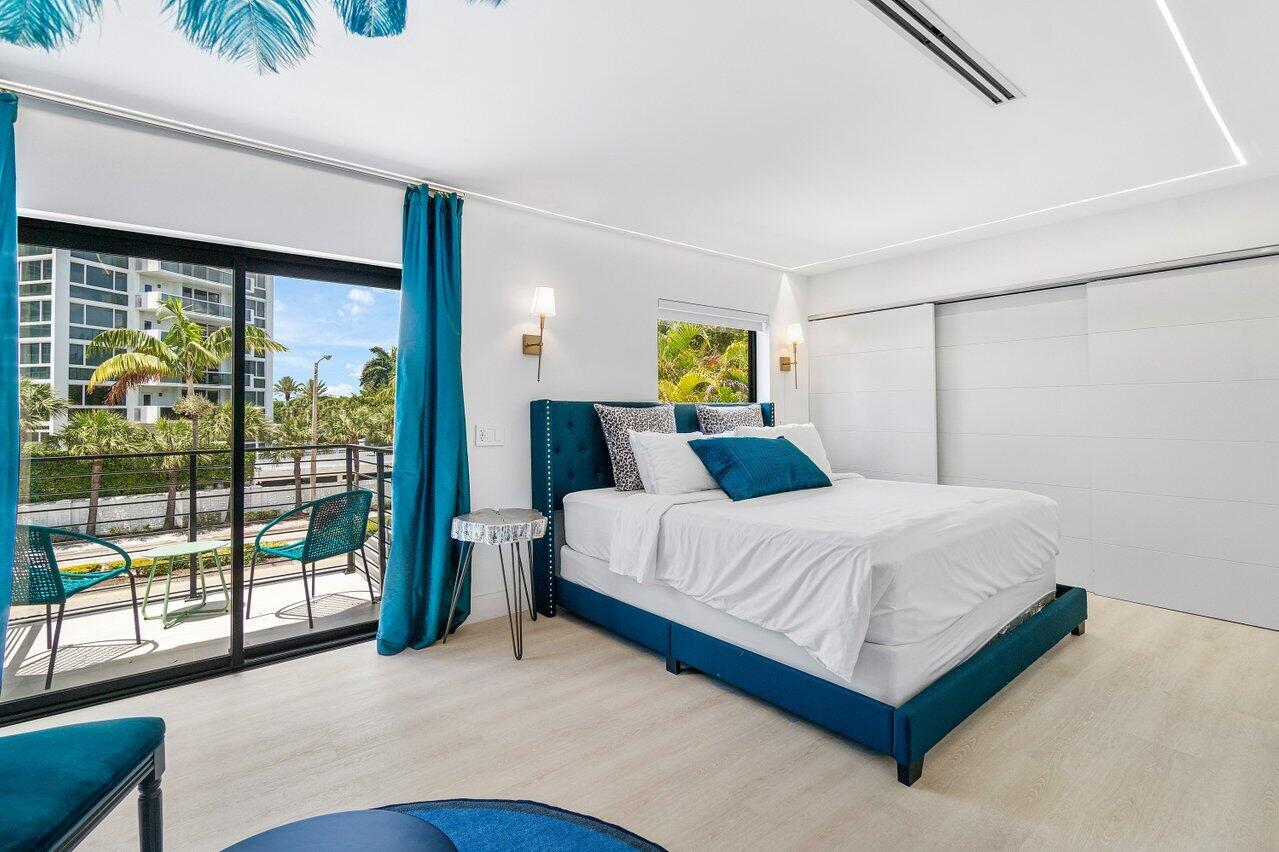LAUDERDALE BEACH - Residential