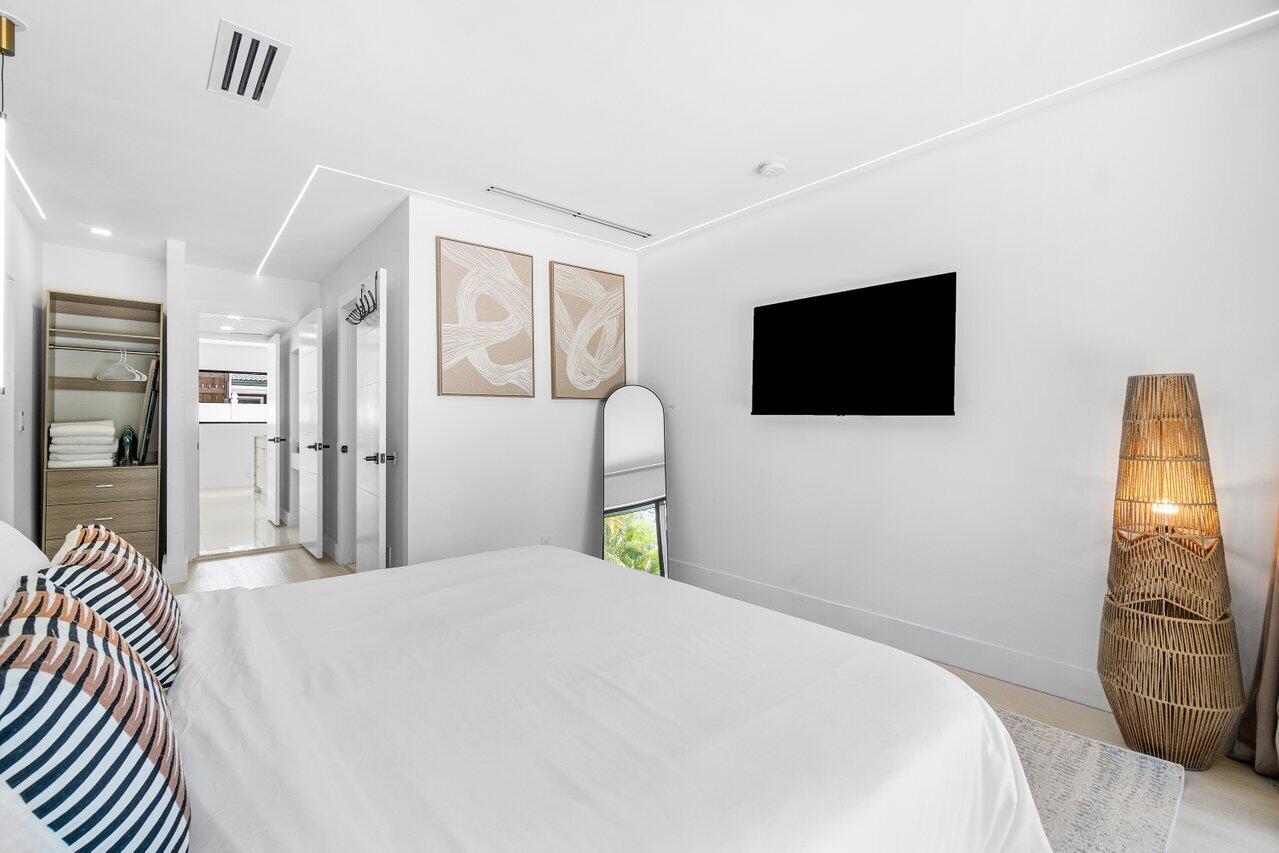 LAUDERDALE BEACH - Residential