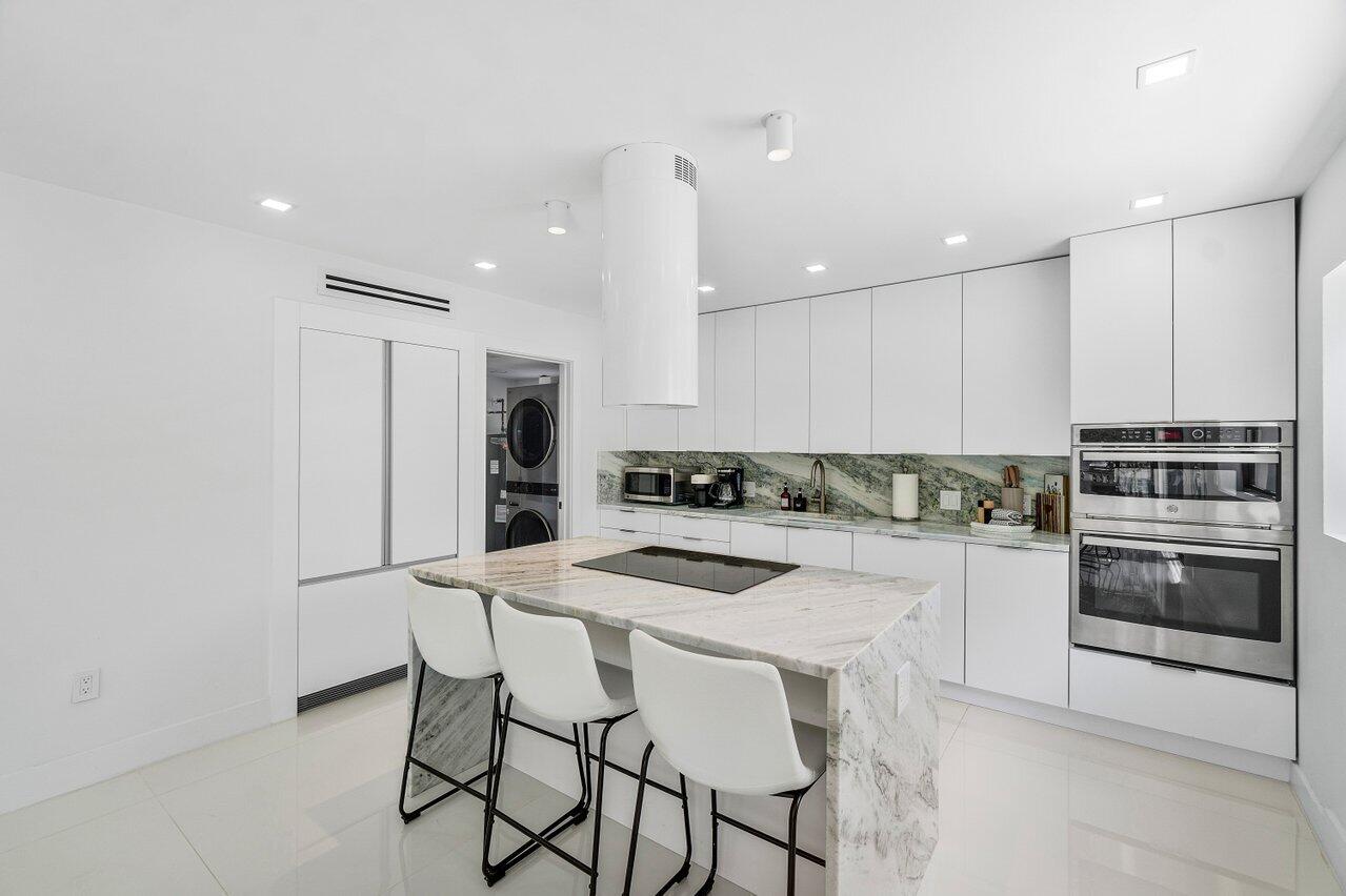LAUDERDALE BEACH - Residential