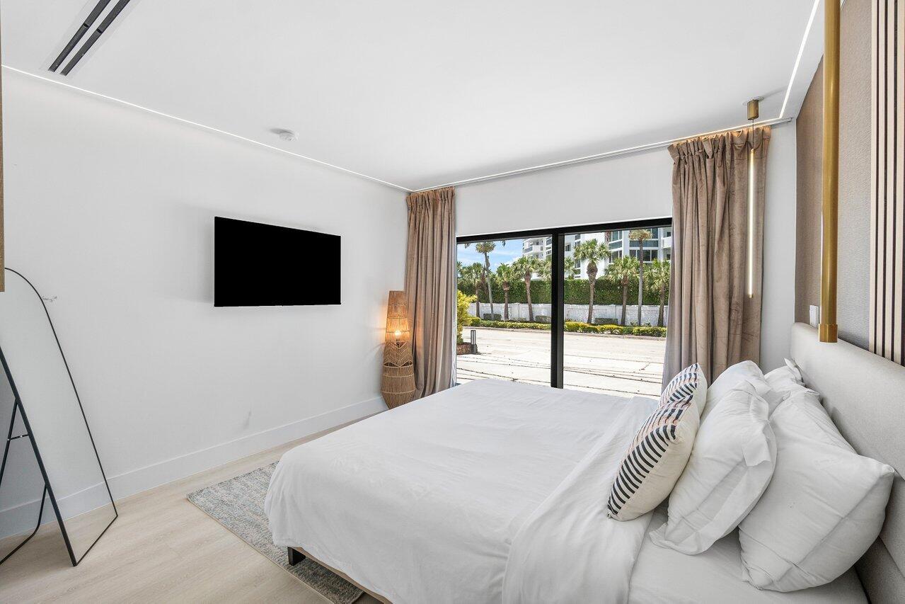 LAUDERDALE BEACH - Residential