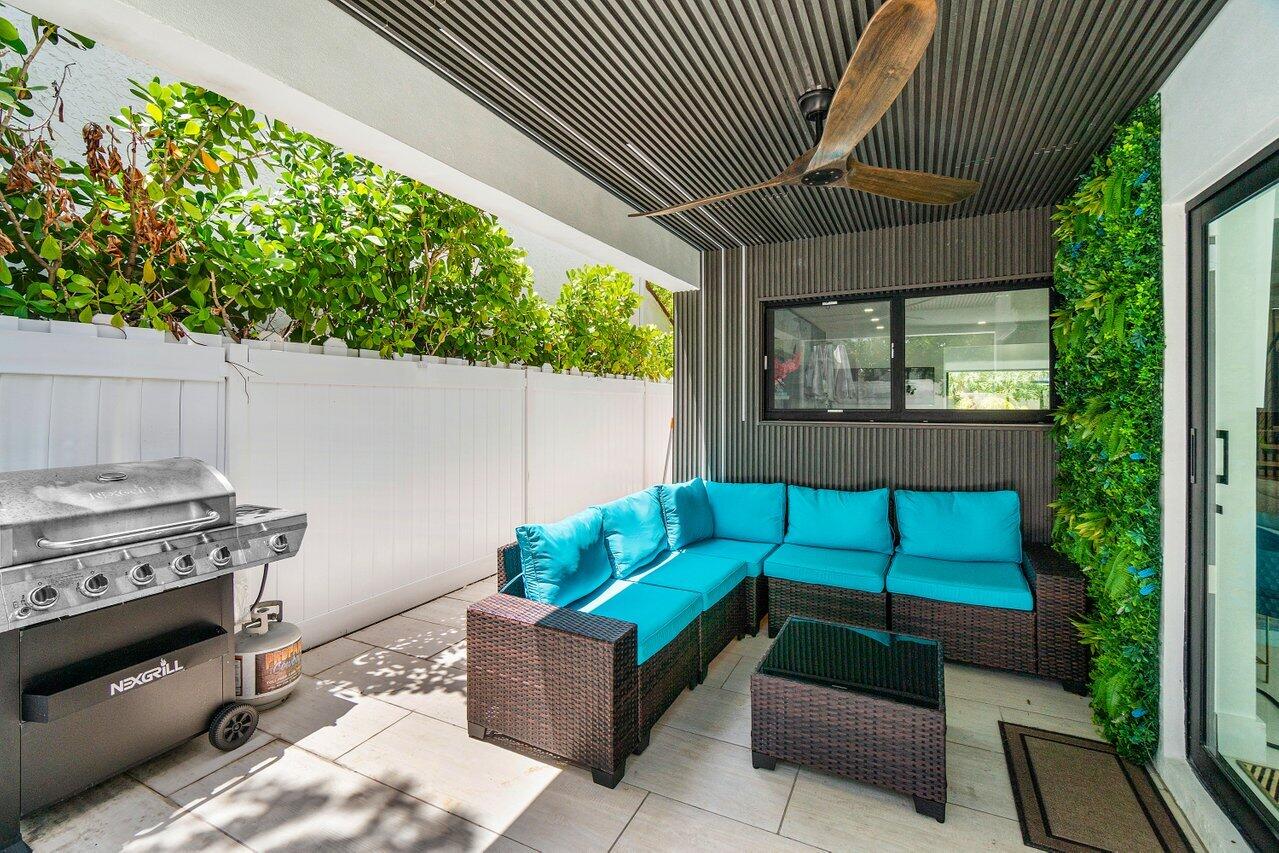 LAUDERDALE BEACH - Residential