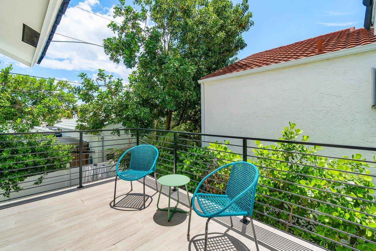 LAUDERDALE BEACH - Residential