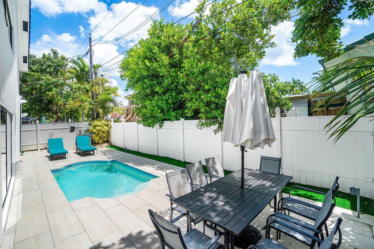 LAUDERDALE BEACH - Residential