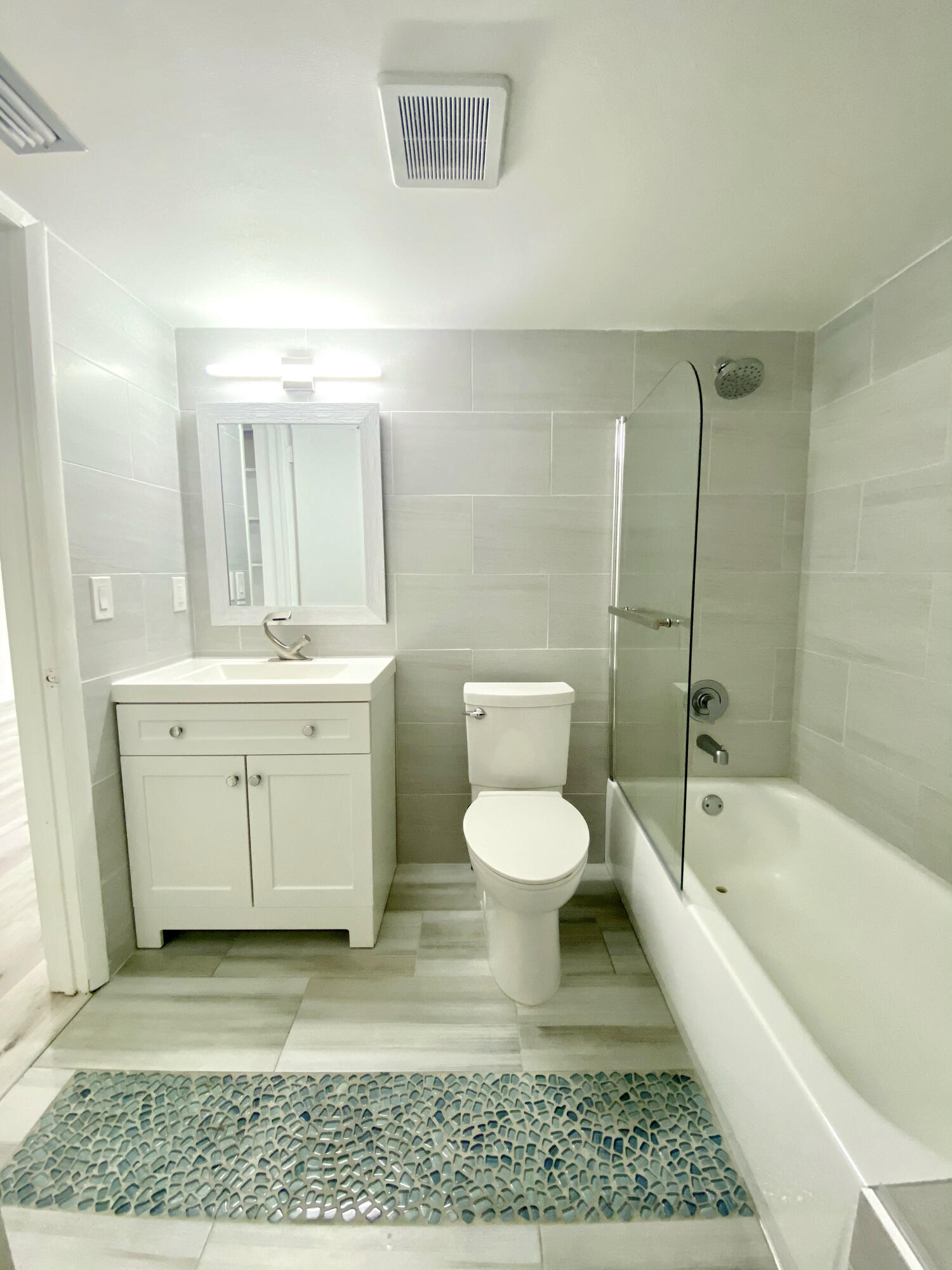 RIVER KEY CONDO - Residential Lease