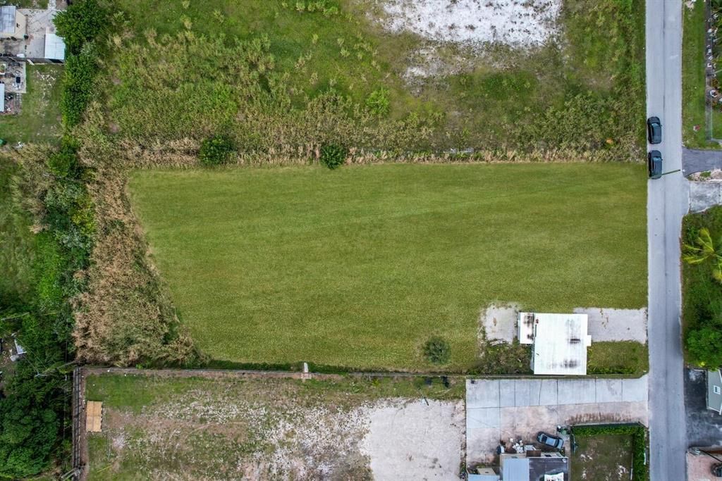 Photo of 3699 Coconut Road, Palm Springs, FL 33461 (MLS # R10852633)