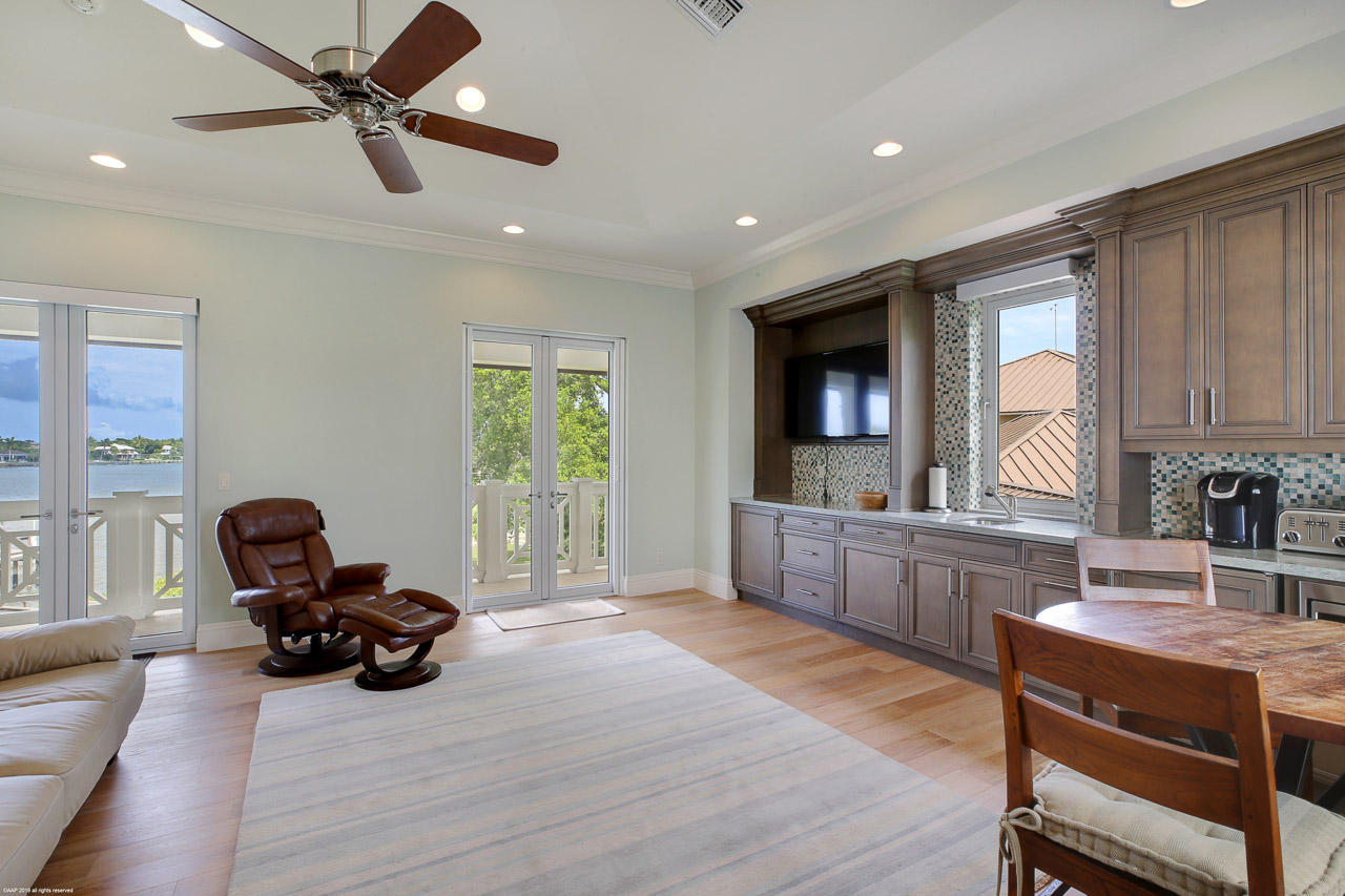 Pennock Point - Residential